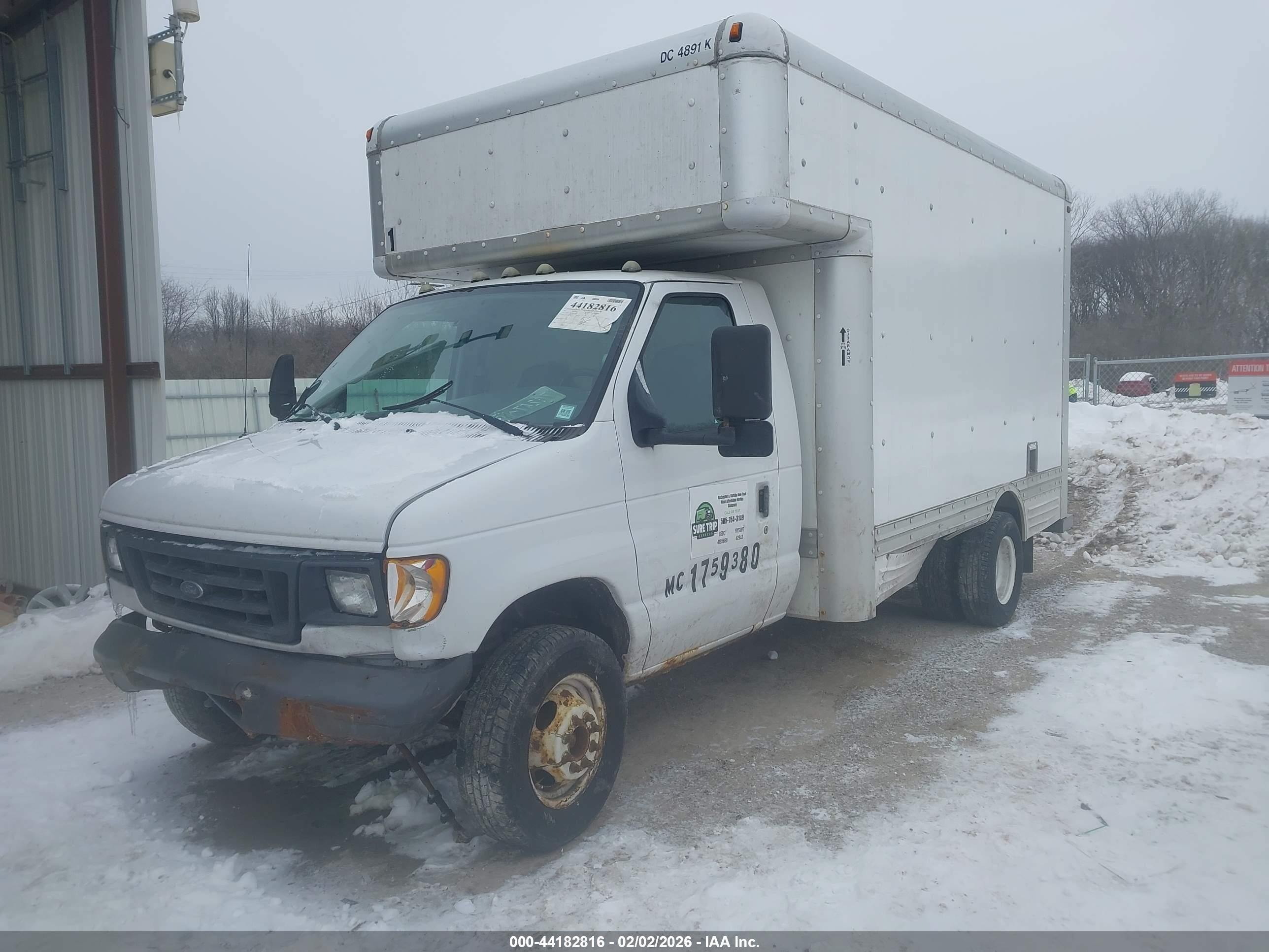 FORD E-450 image 2