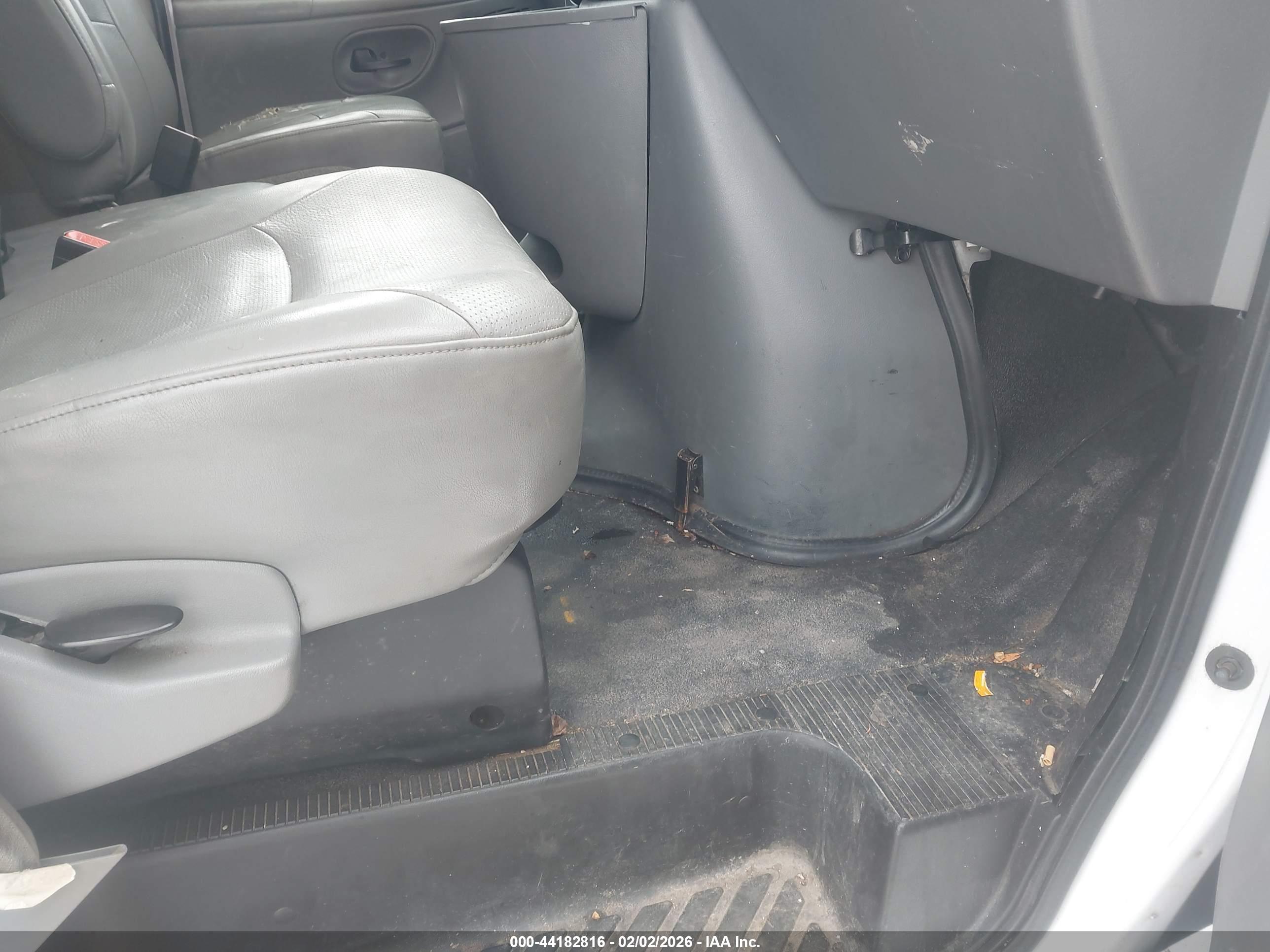 FORD E-450 image 8
