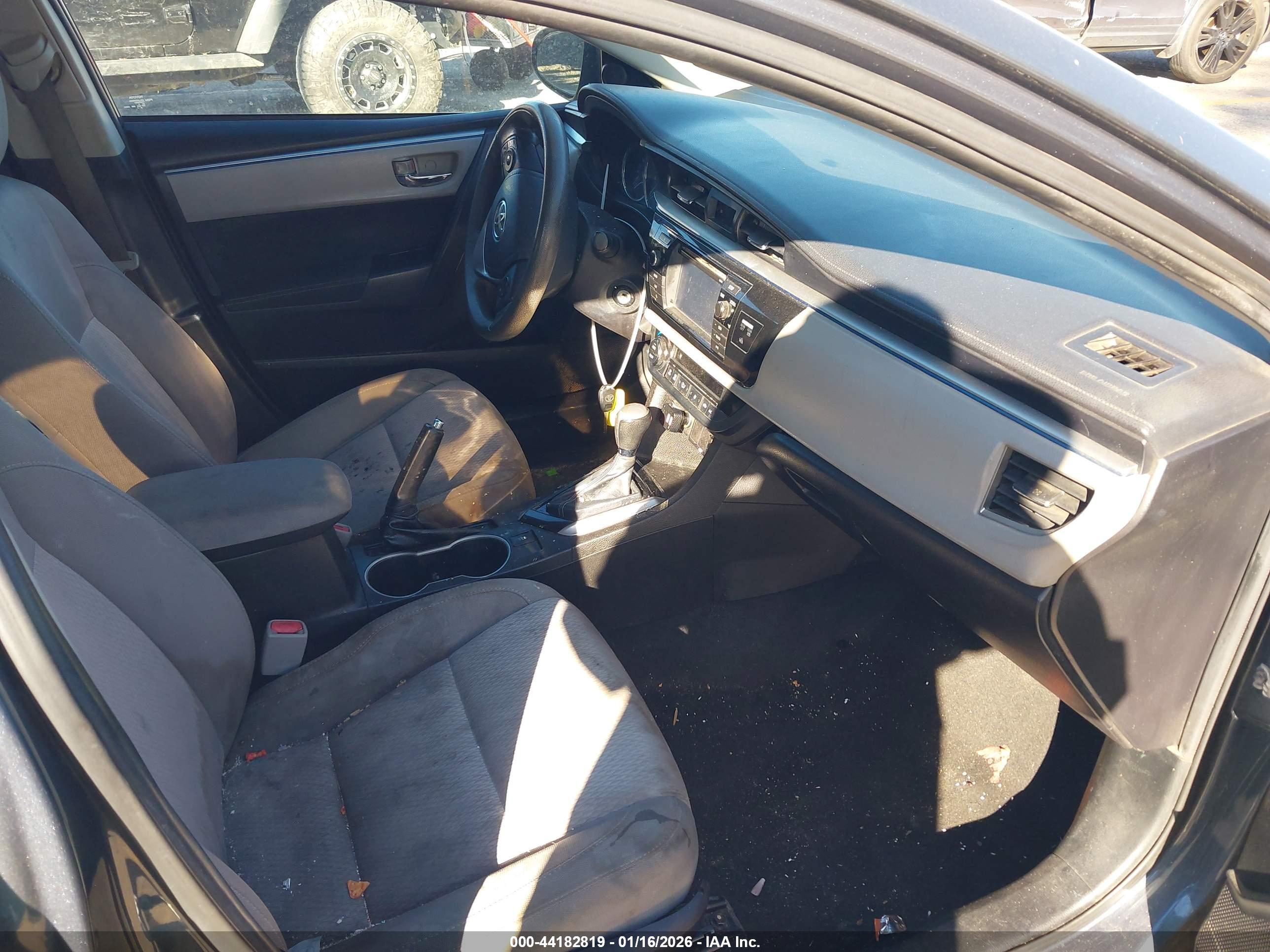 TOYOTA COROLLA image 5