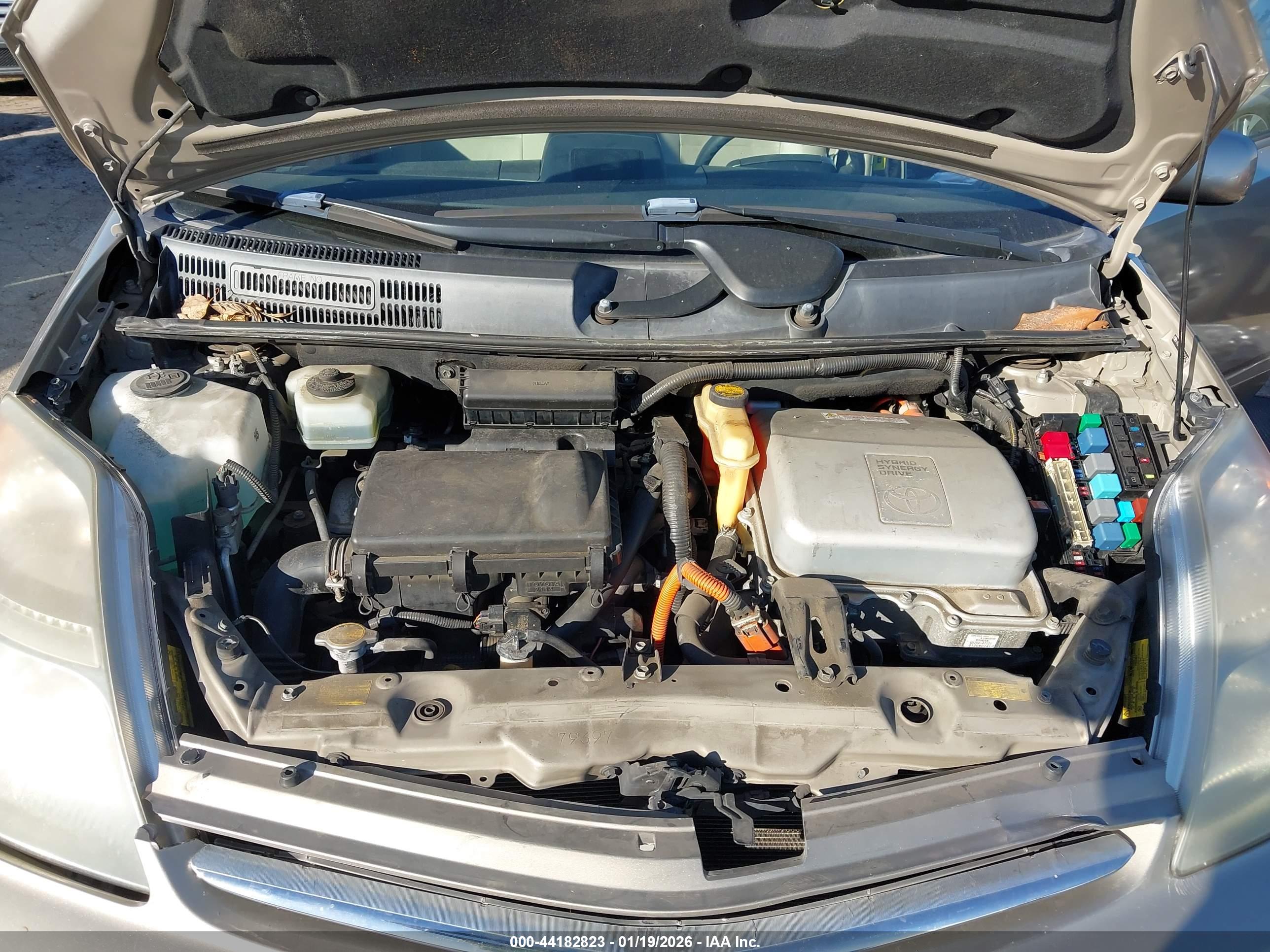 TOYOTA PRIUS image 10