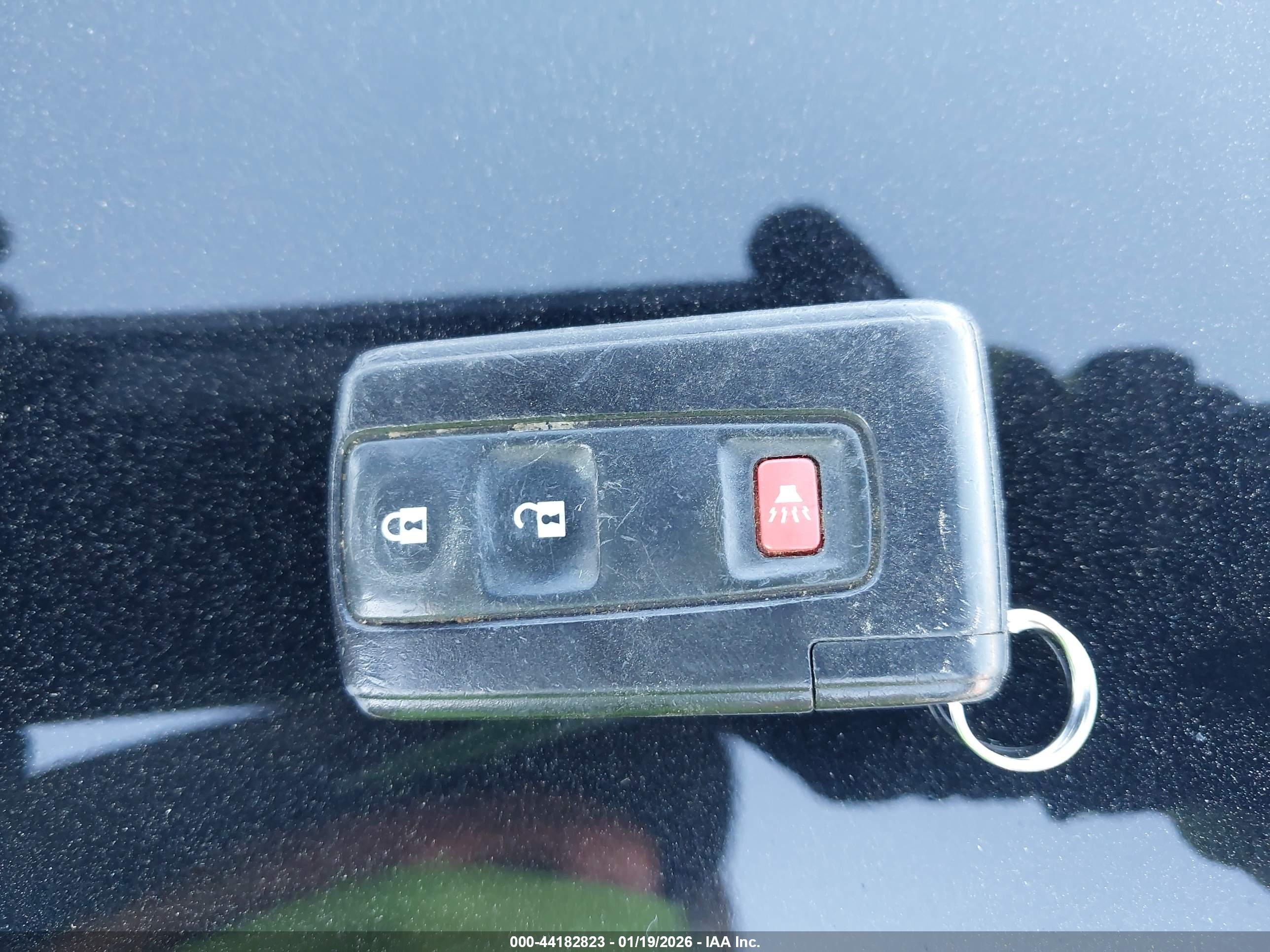 TOYOTA PRIUS image 11