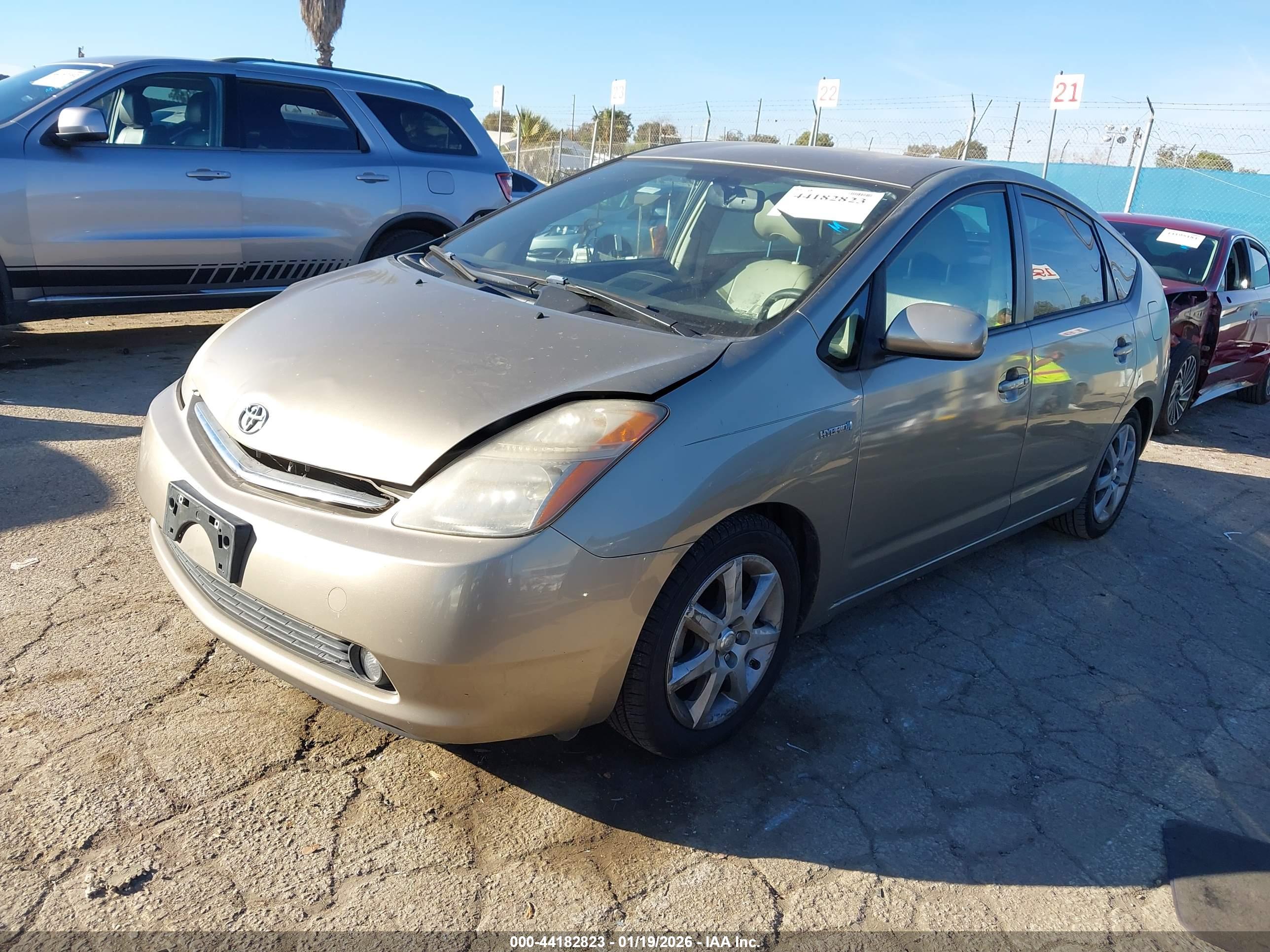 TOYOTA PRIUS image 2