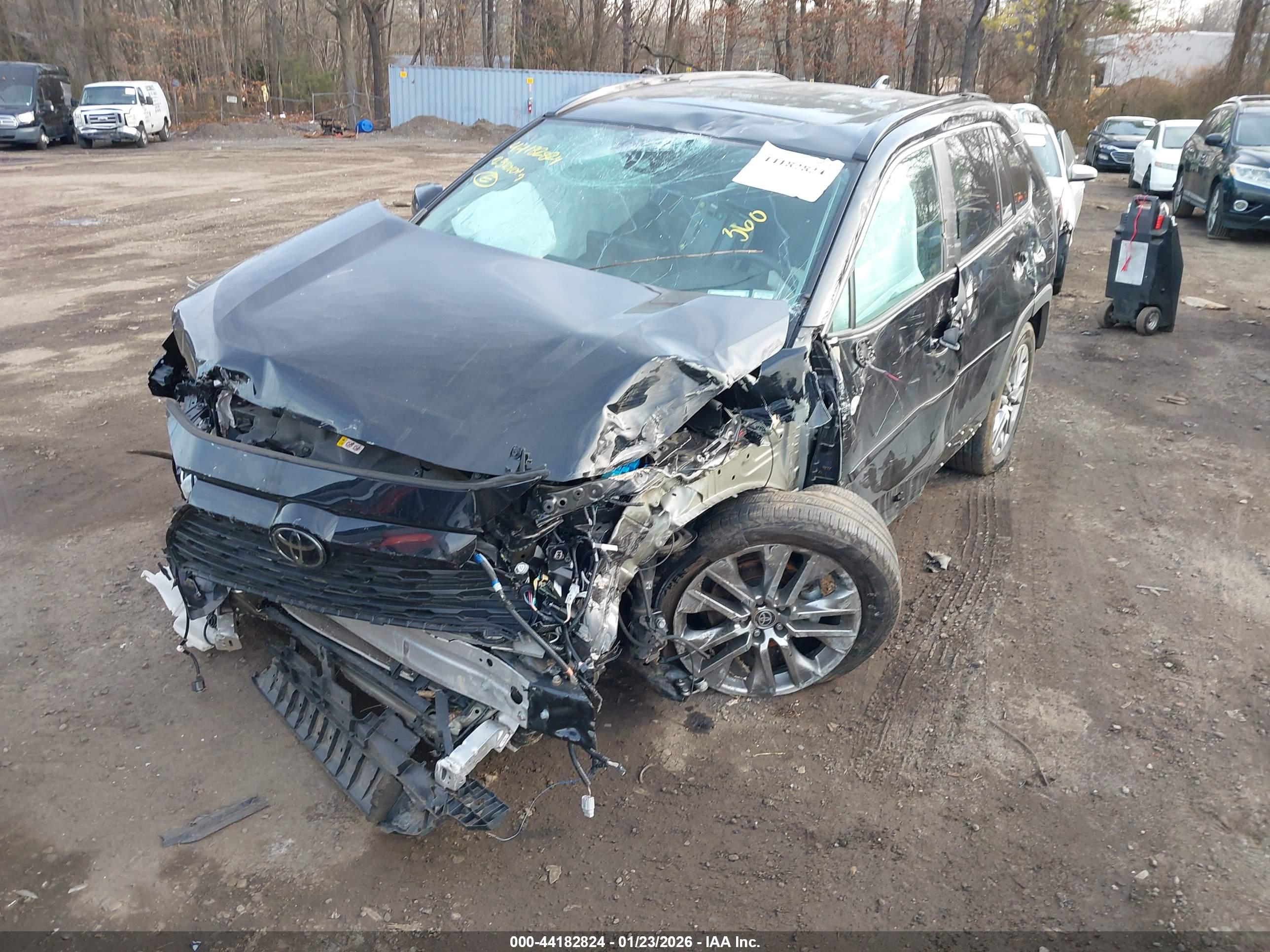 TOYOTA RAV4 image 6
