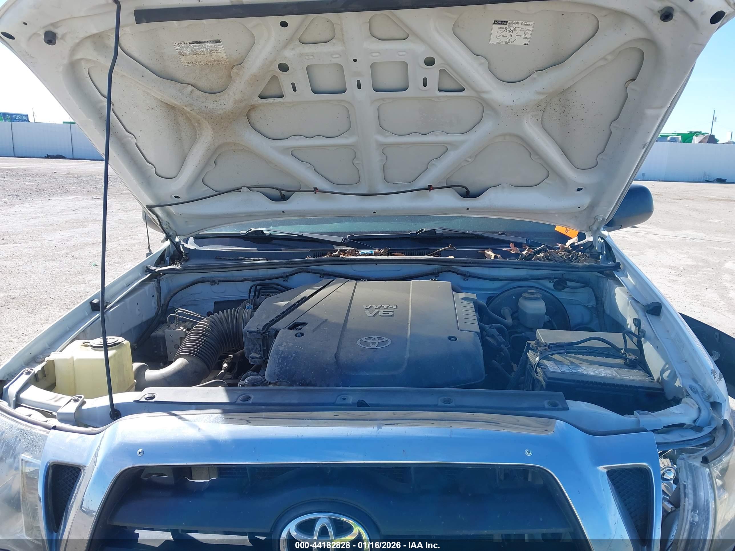 TOYOTA TACOMA image 10