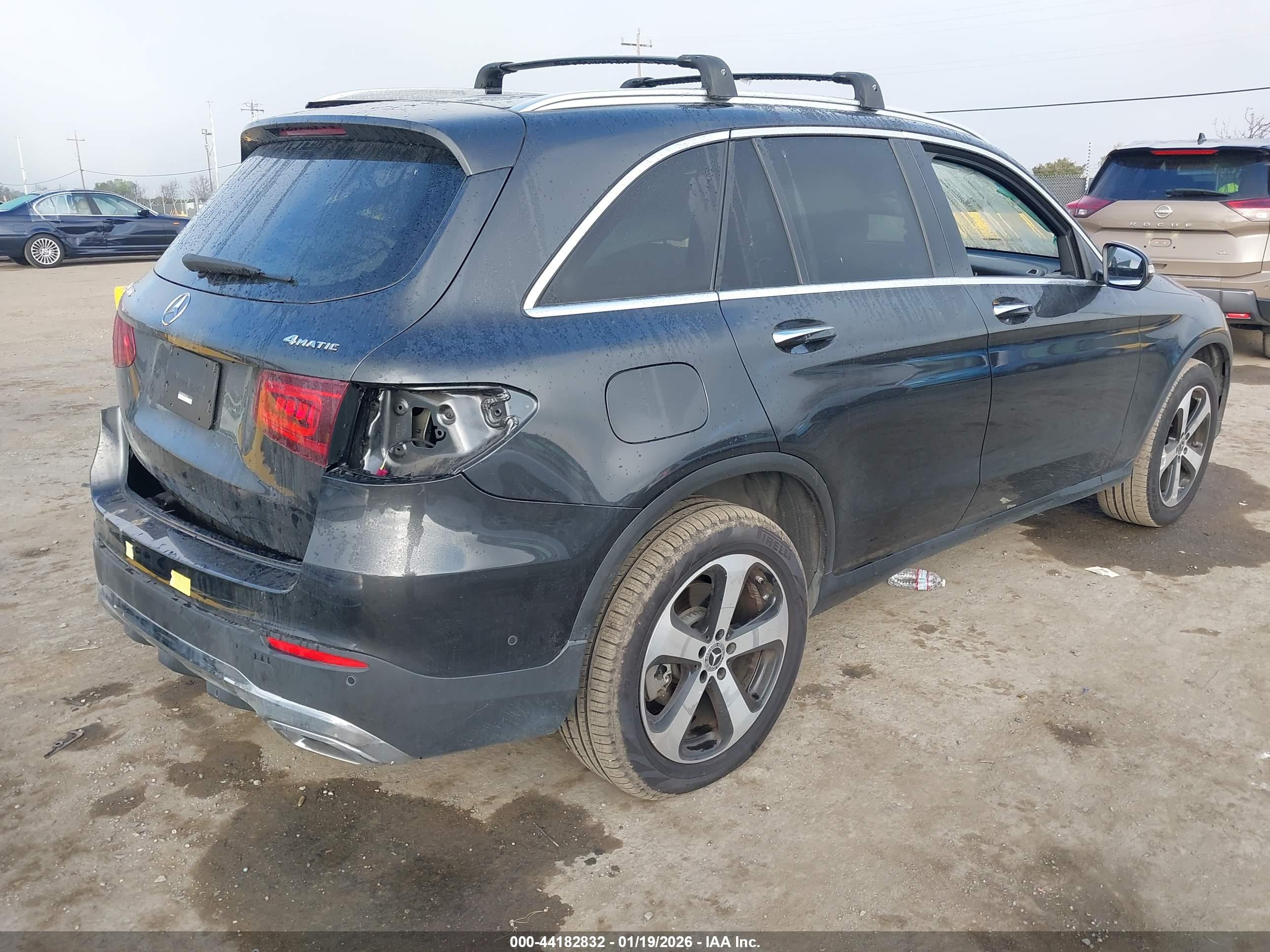MERCEDES-BENZ GLC image 4