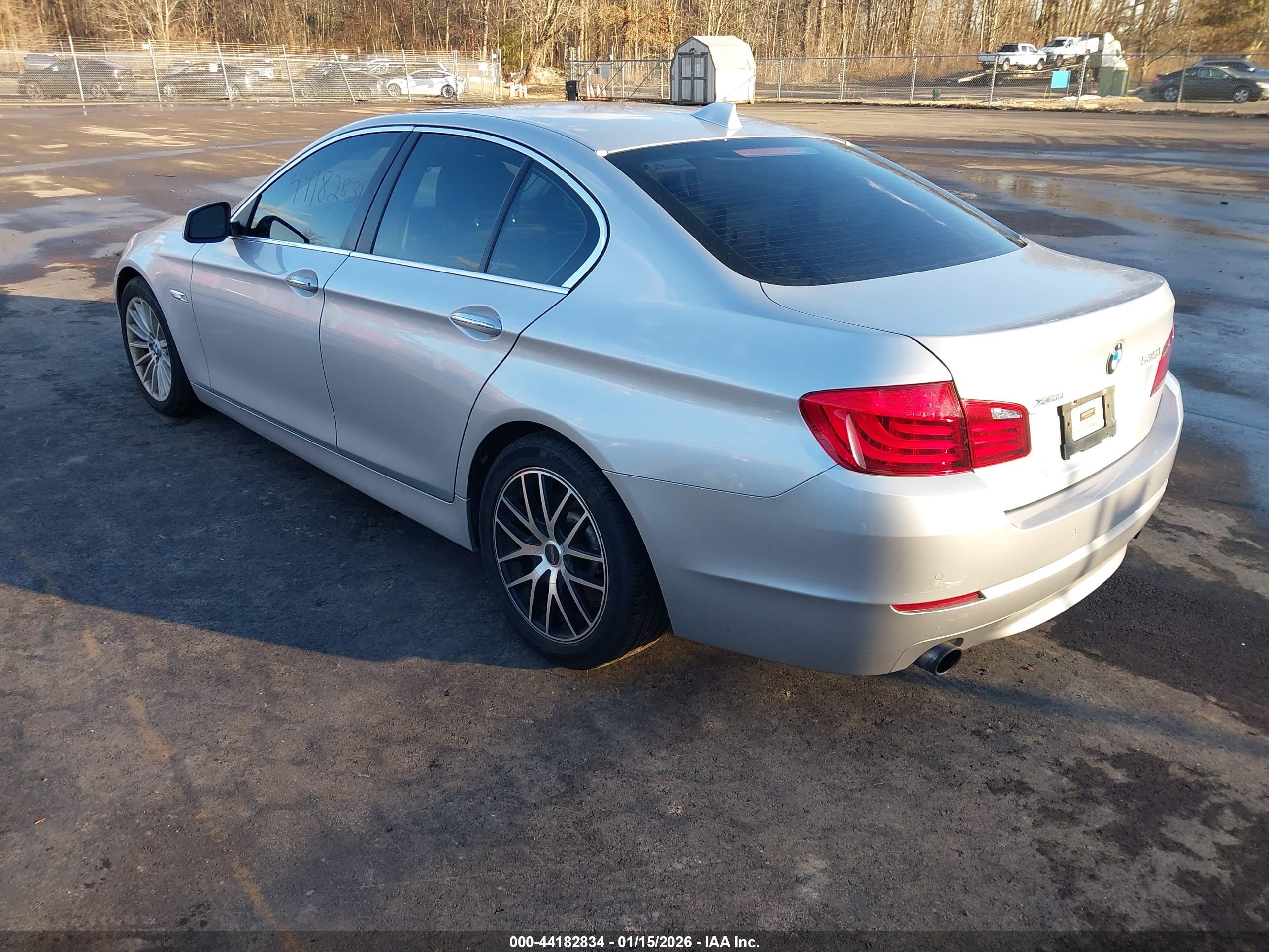 BMW 535I image 3