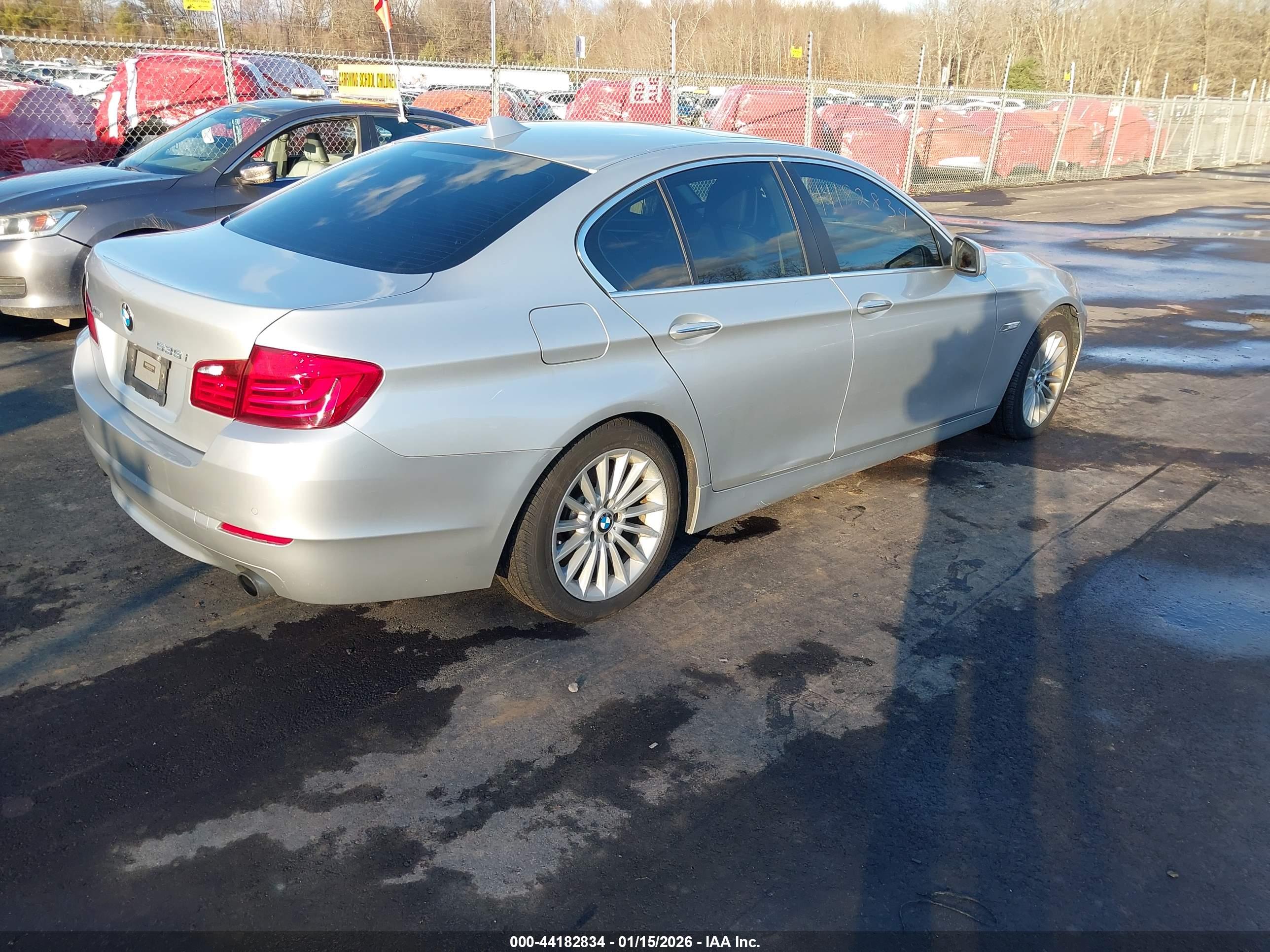 BMW 535I image 4