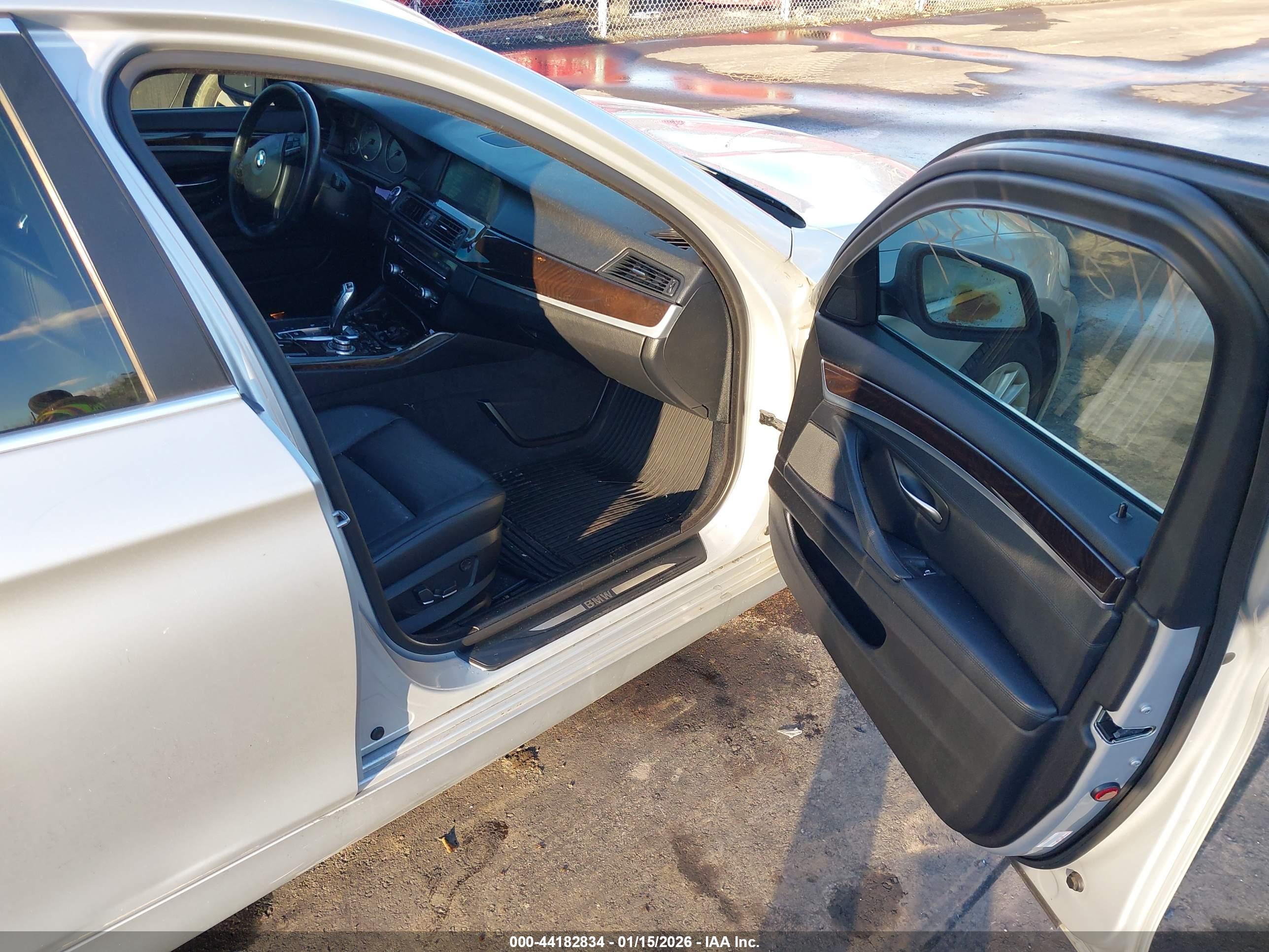 BMW 535I image 5