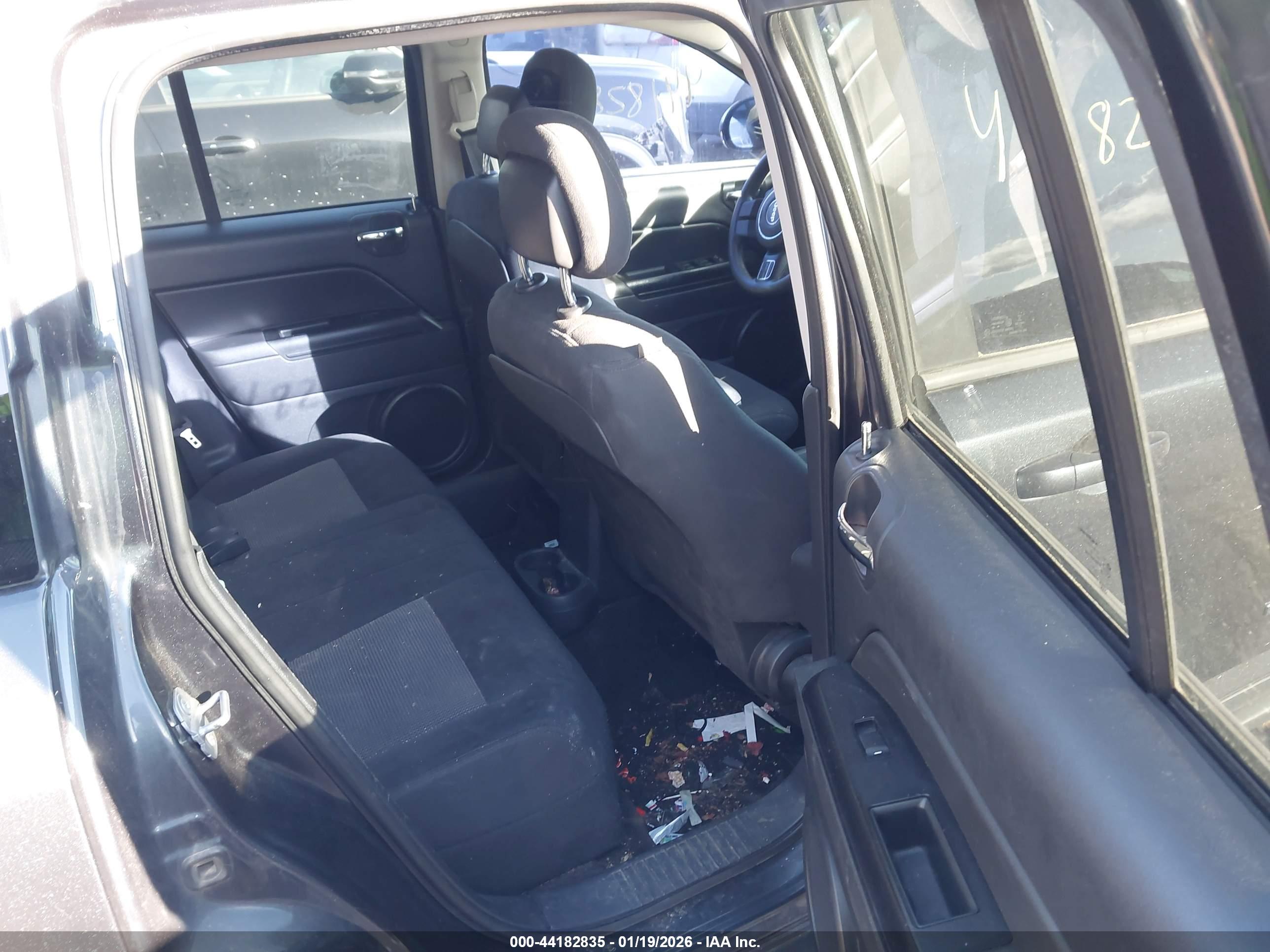 JEEP COMPASS image 8