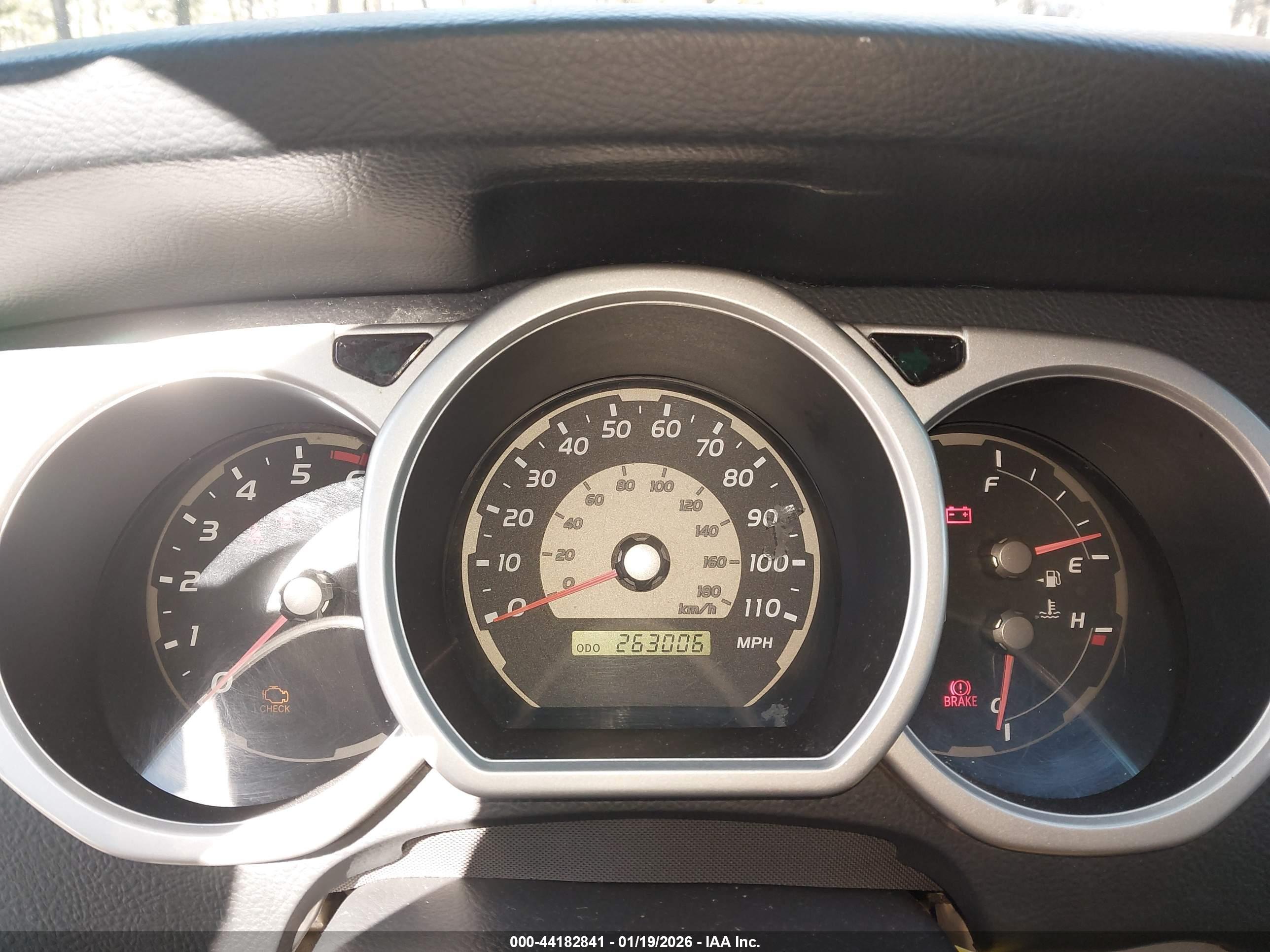 TOYOTA 4RUNNER image 7