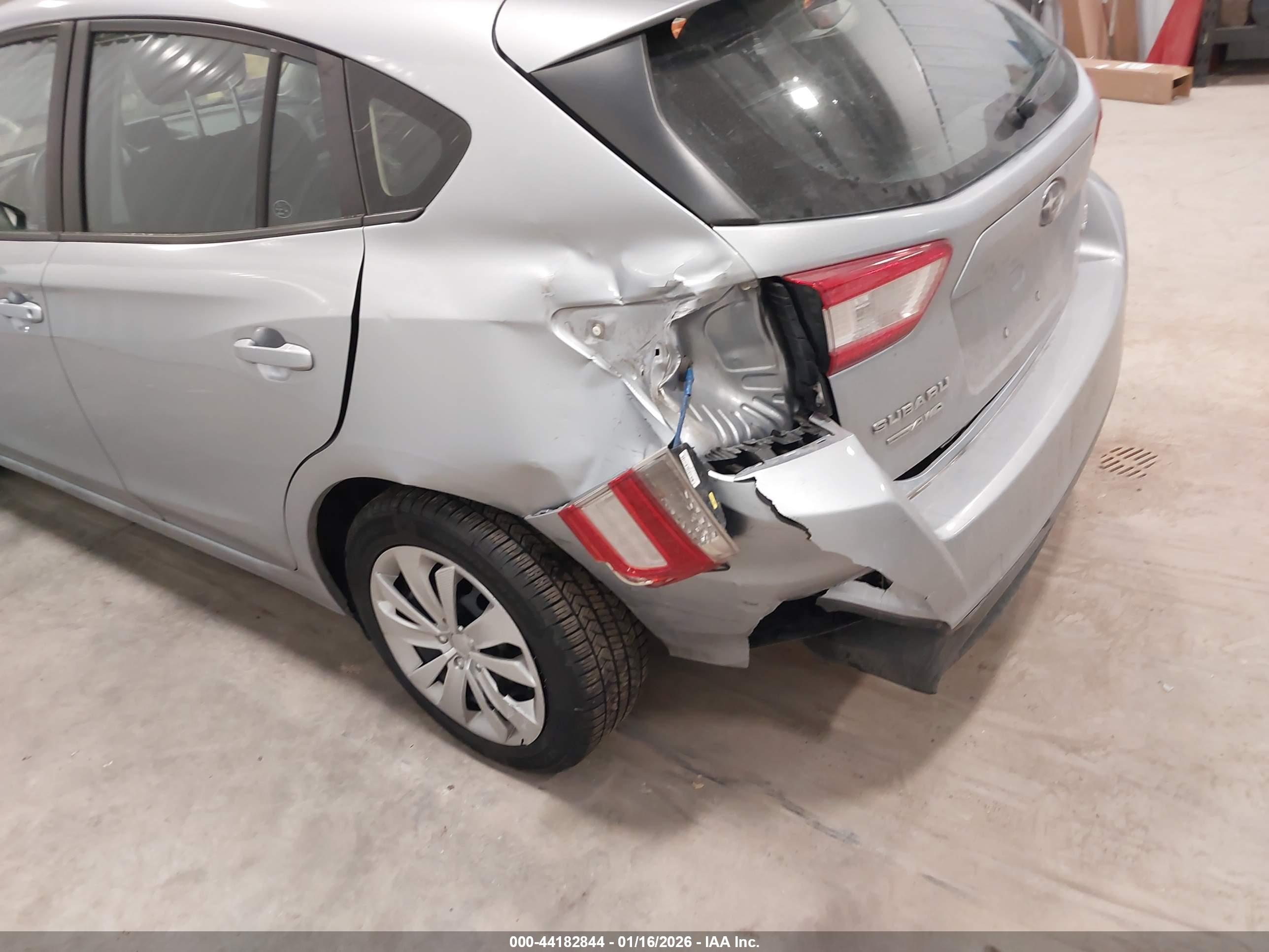 SUBARU IMPREZA image 6