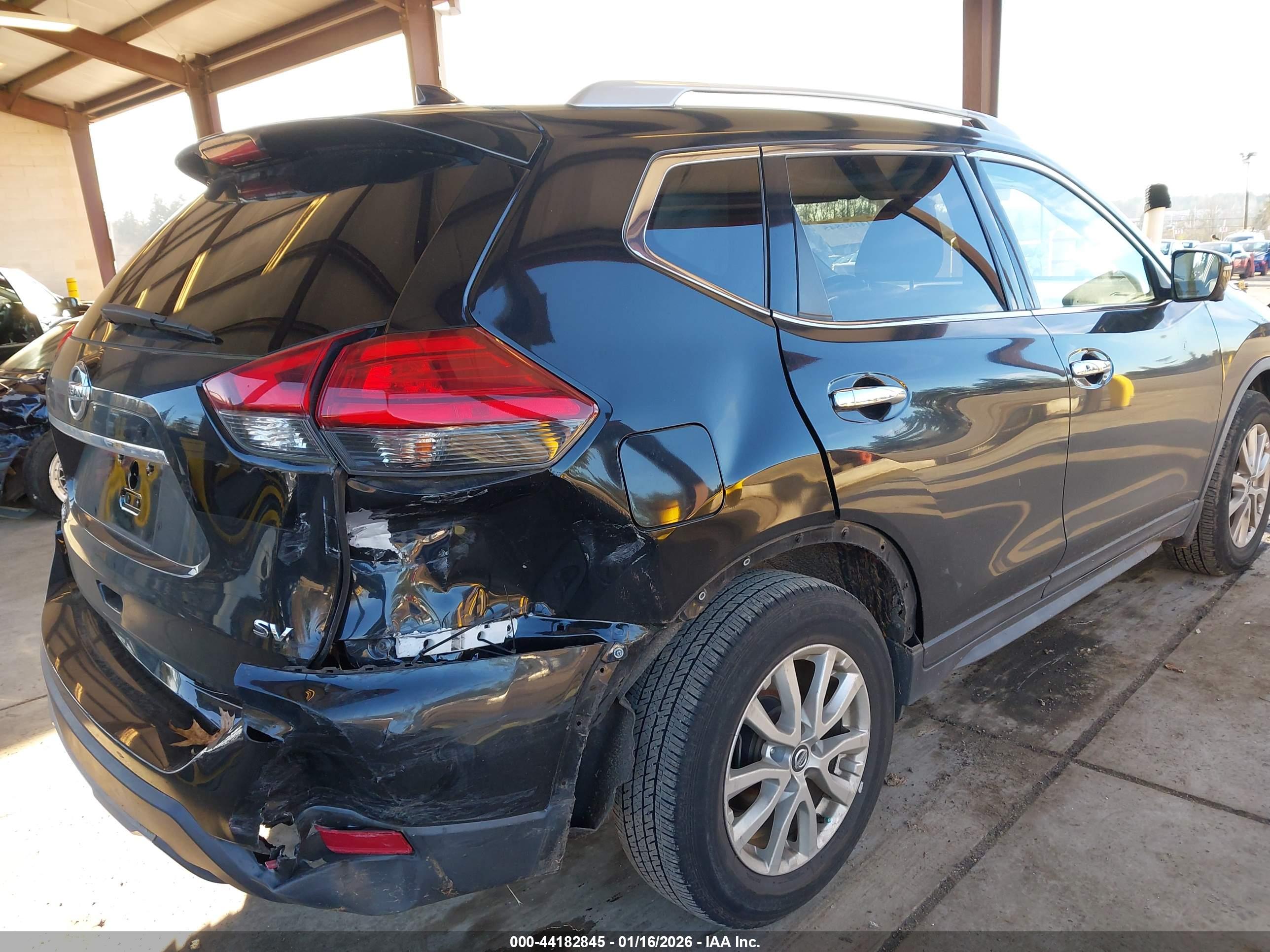NISSAN ROGUE image 6