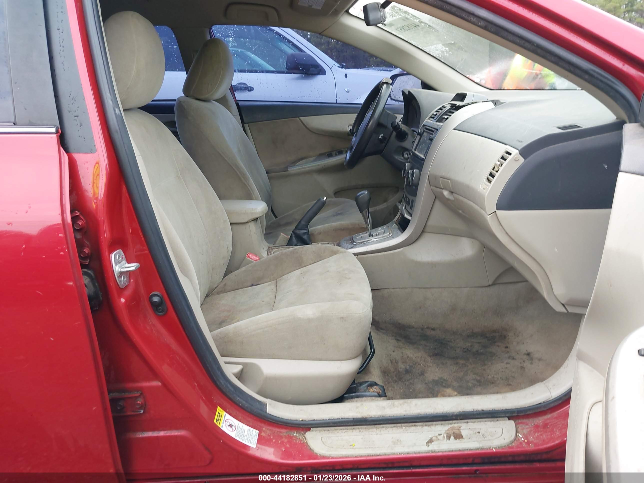 TOYOTA COROLLA image 5