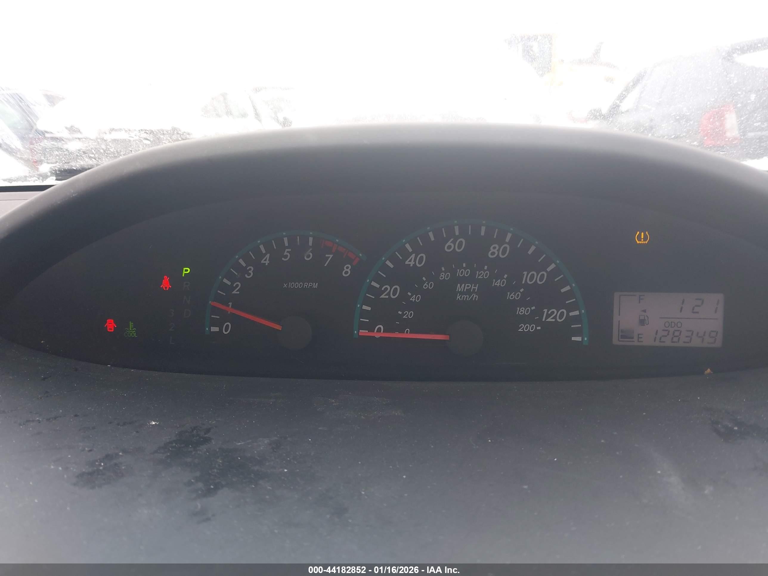 TOYOTA YARIS image 7