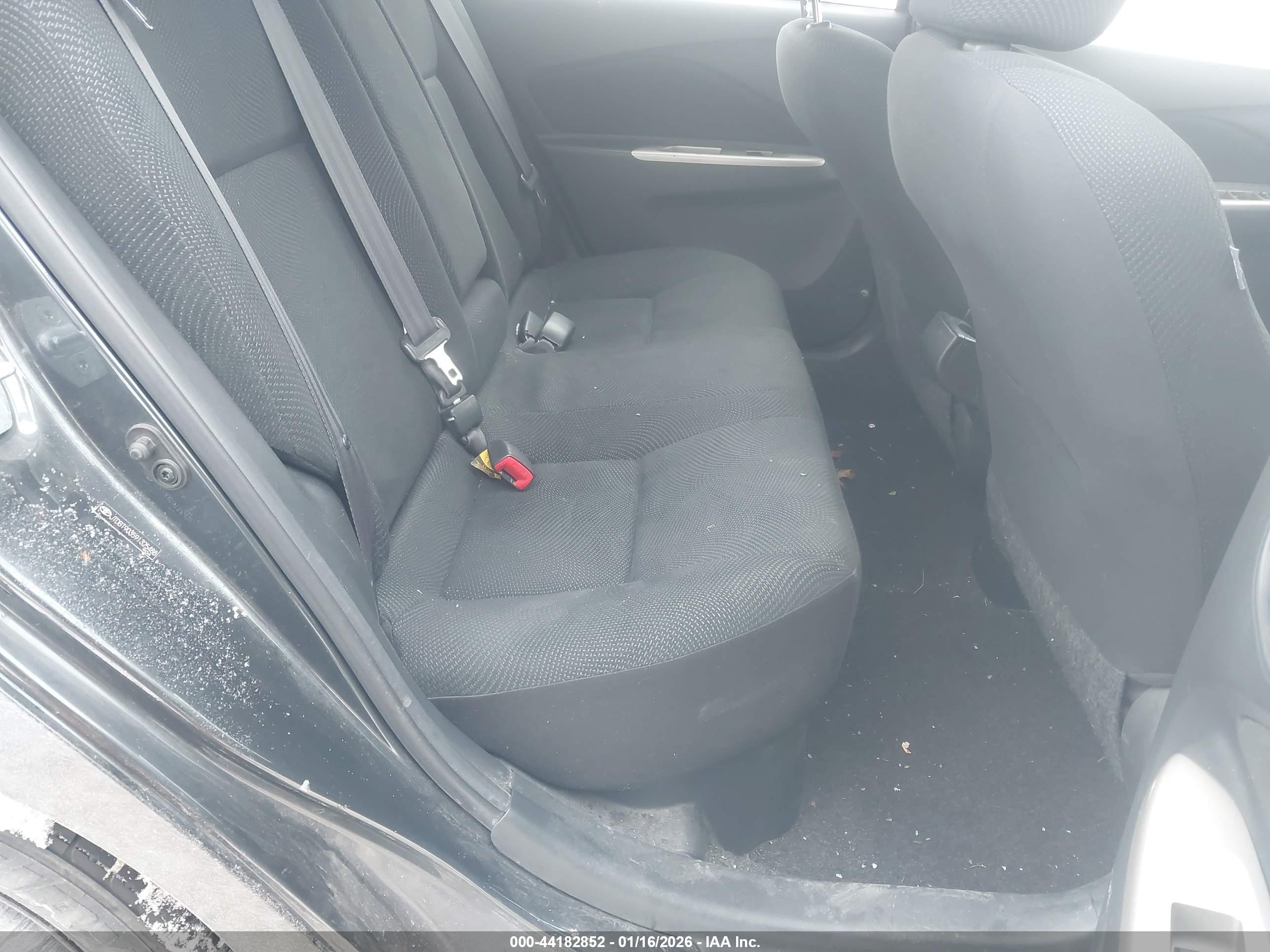 TOYOTA YARIS image 8
