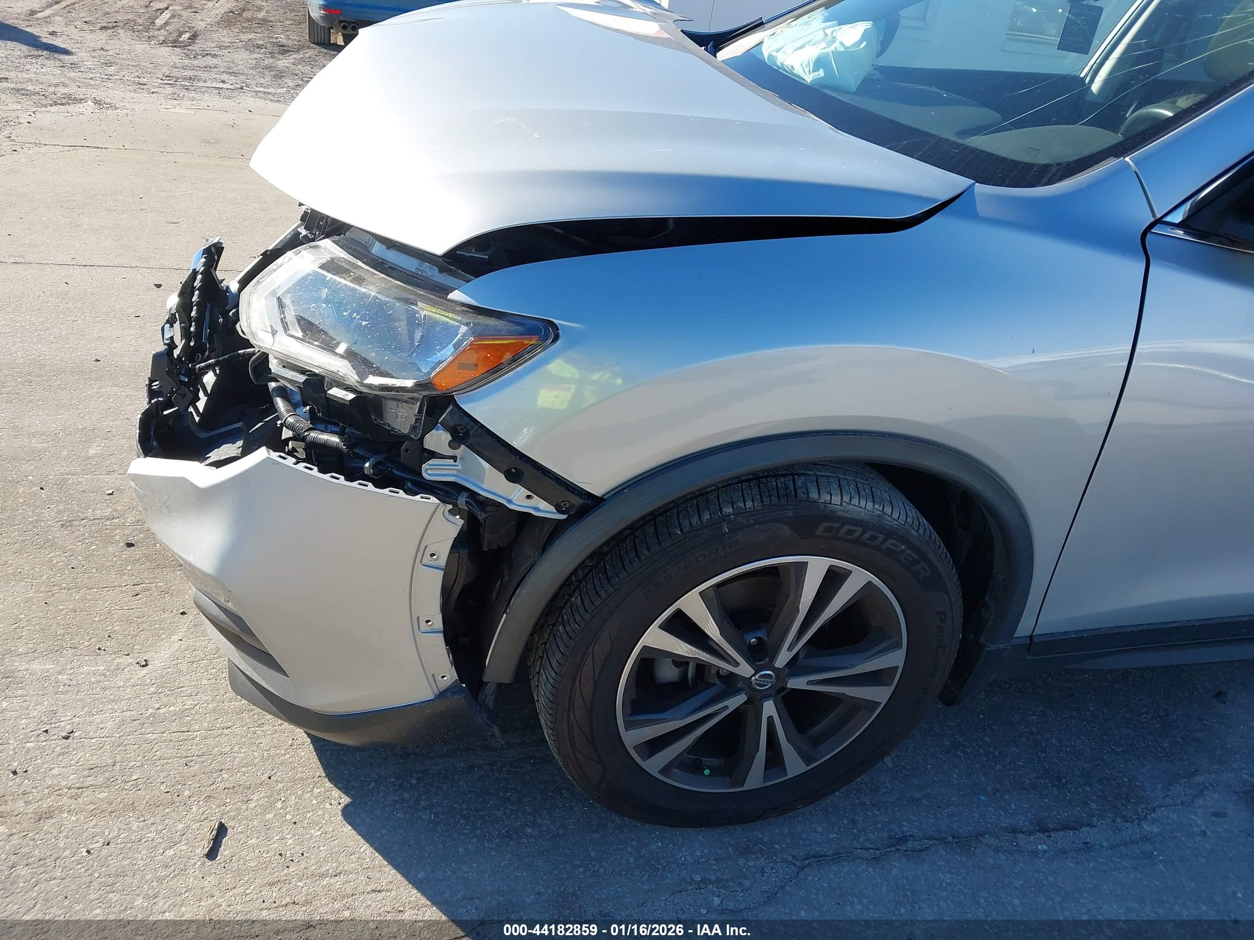 NISSAN ROGUE image 6