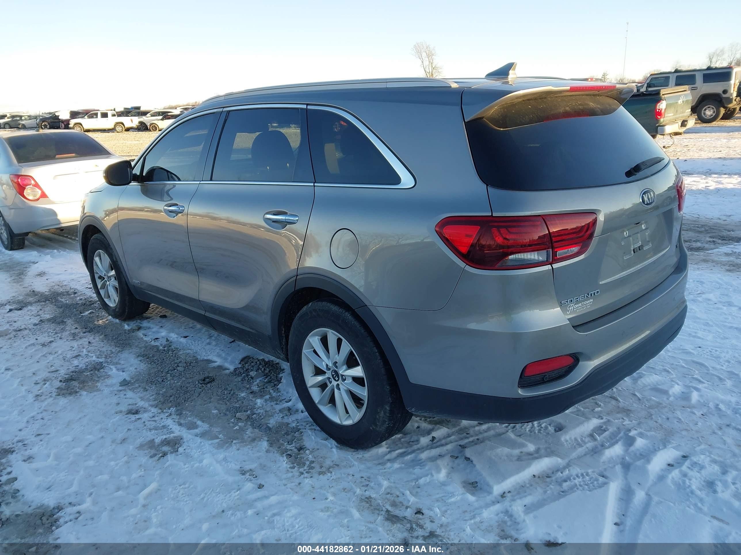 KIA SORENTO image 3
