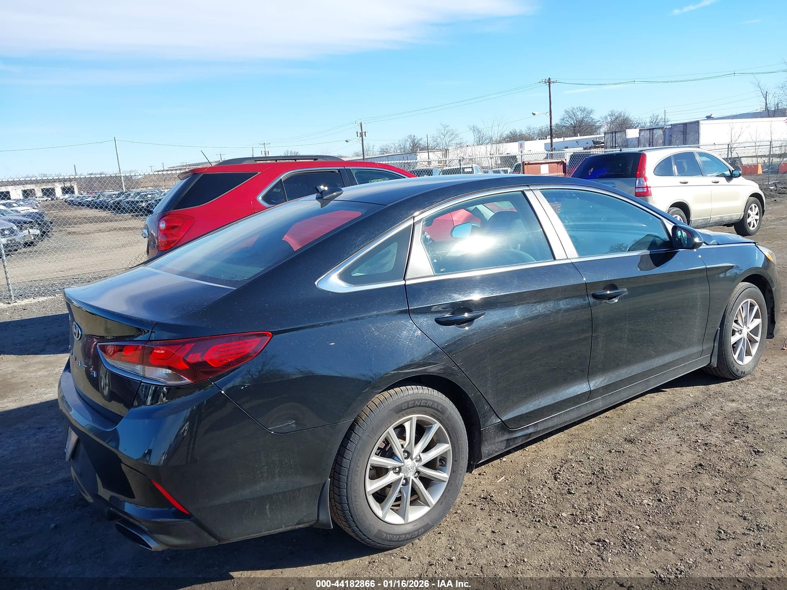 HYUNDAI SONATA image 4