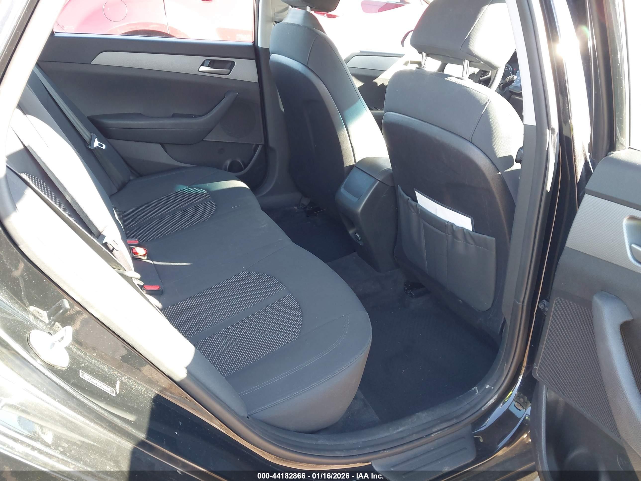 HYUNDAI SONATA image 8