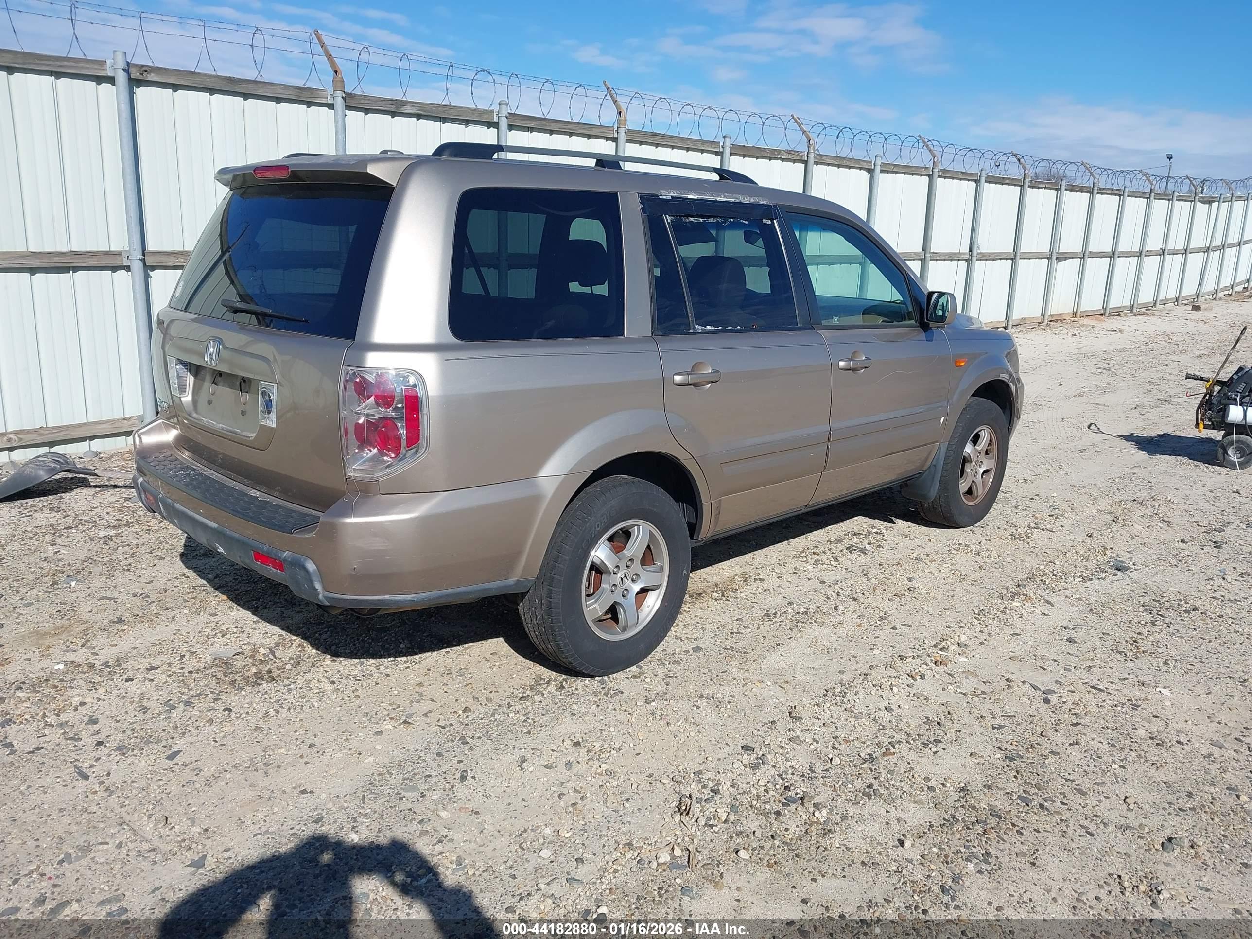 HONDA PILOT image 4