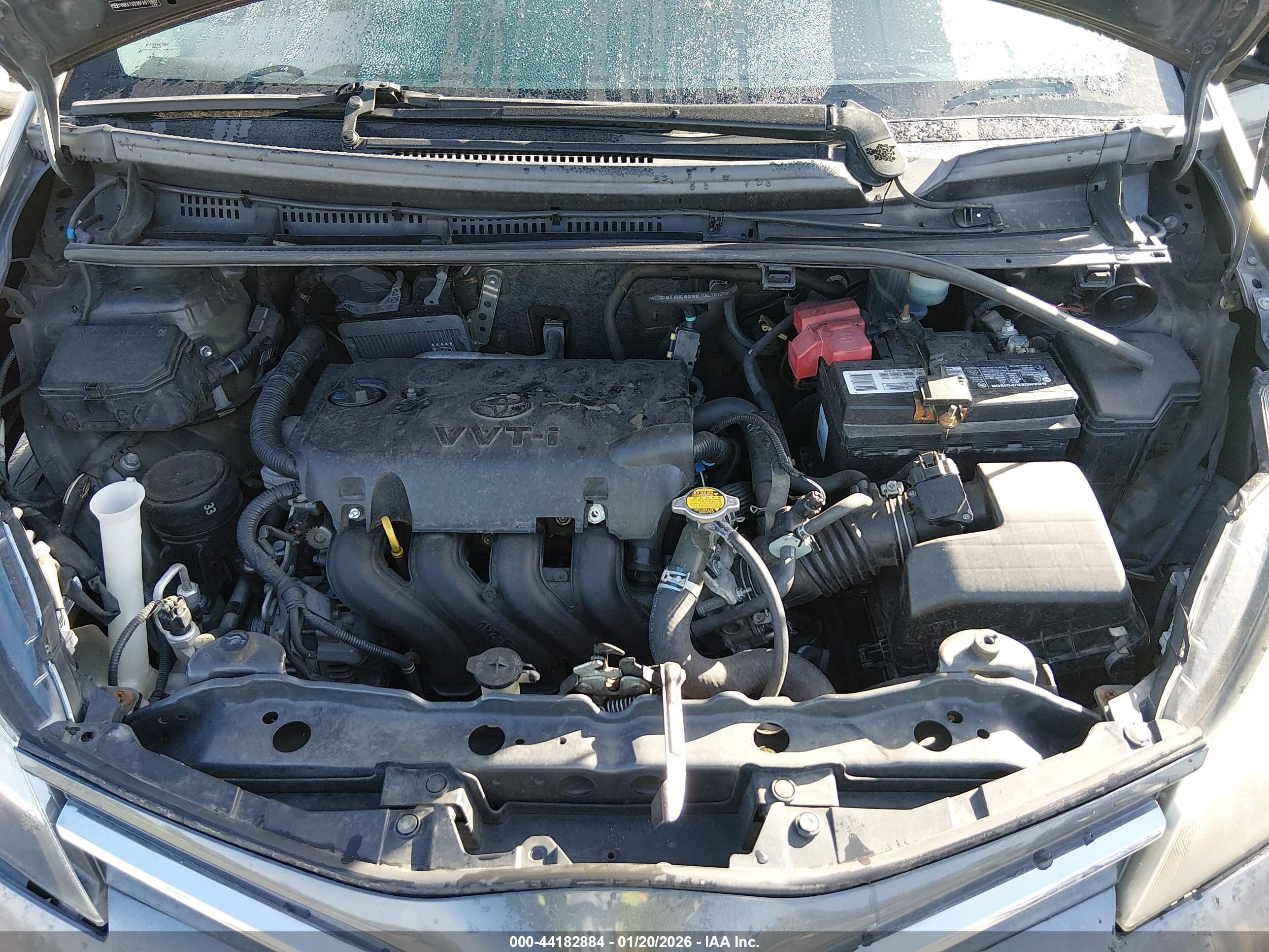 TOYOTA YARIS image 10