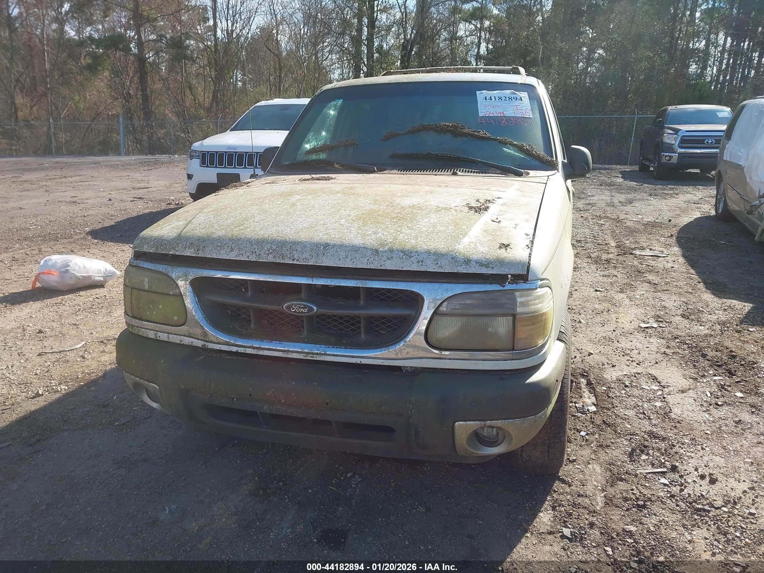FORD EXPLORER image 6