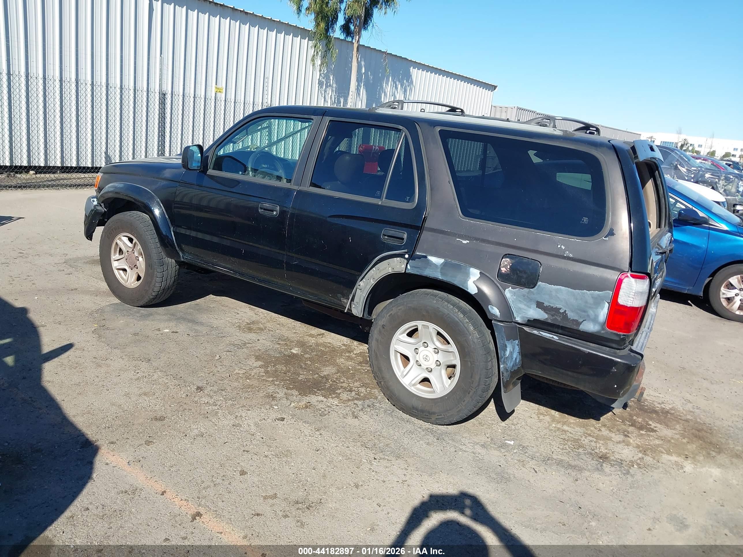 TOYOTA 4RUNNER image 3