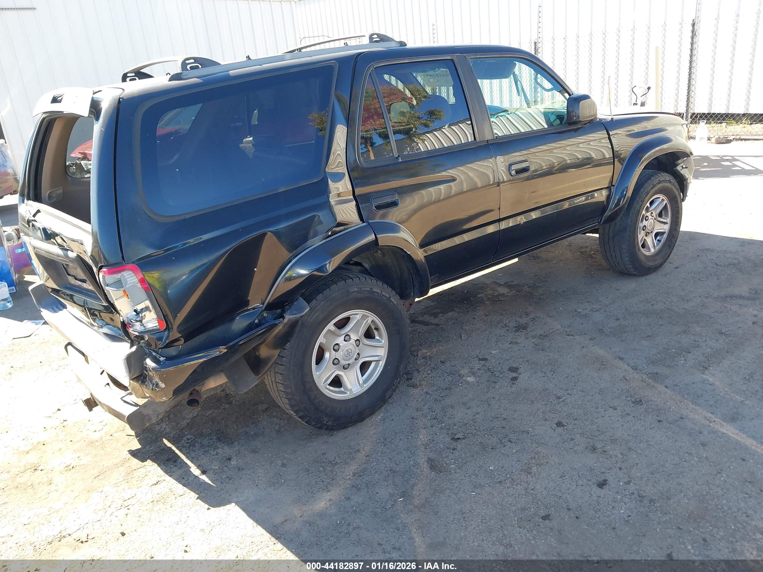 TOYOTA 4RUNNER image 4