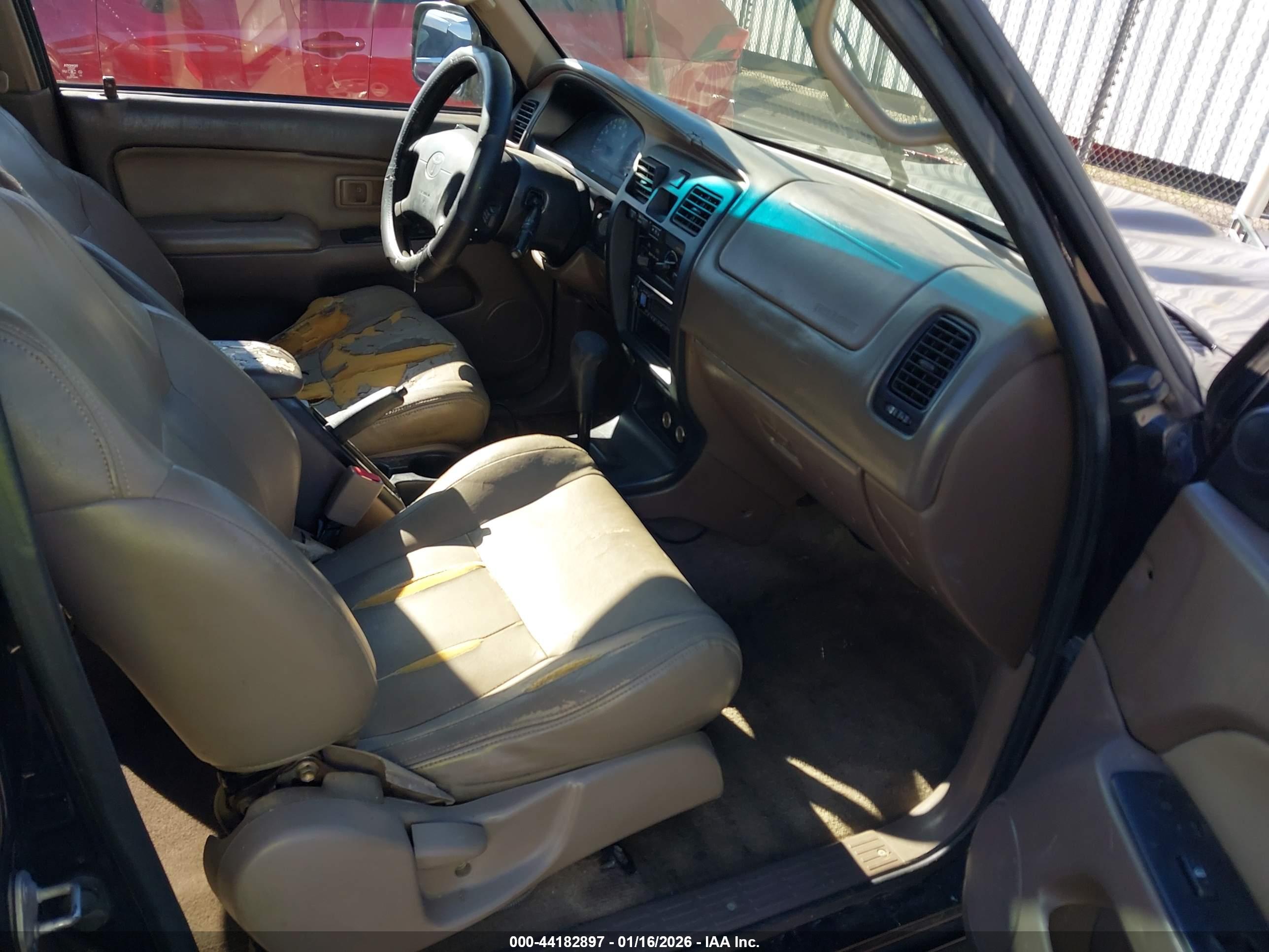 TOYOTA 4RUNNER image 5