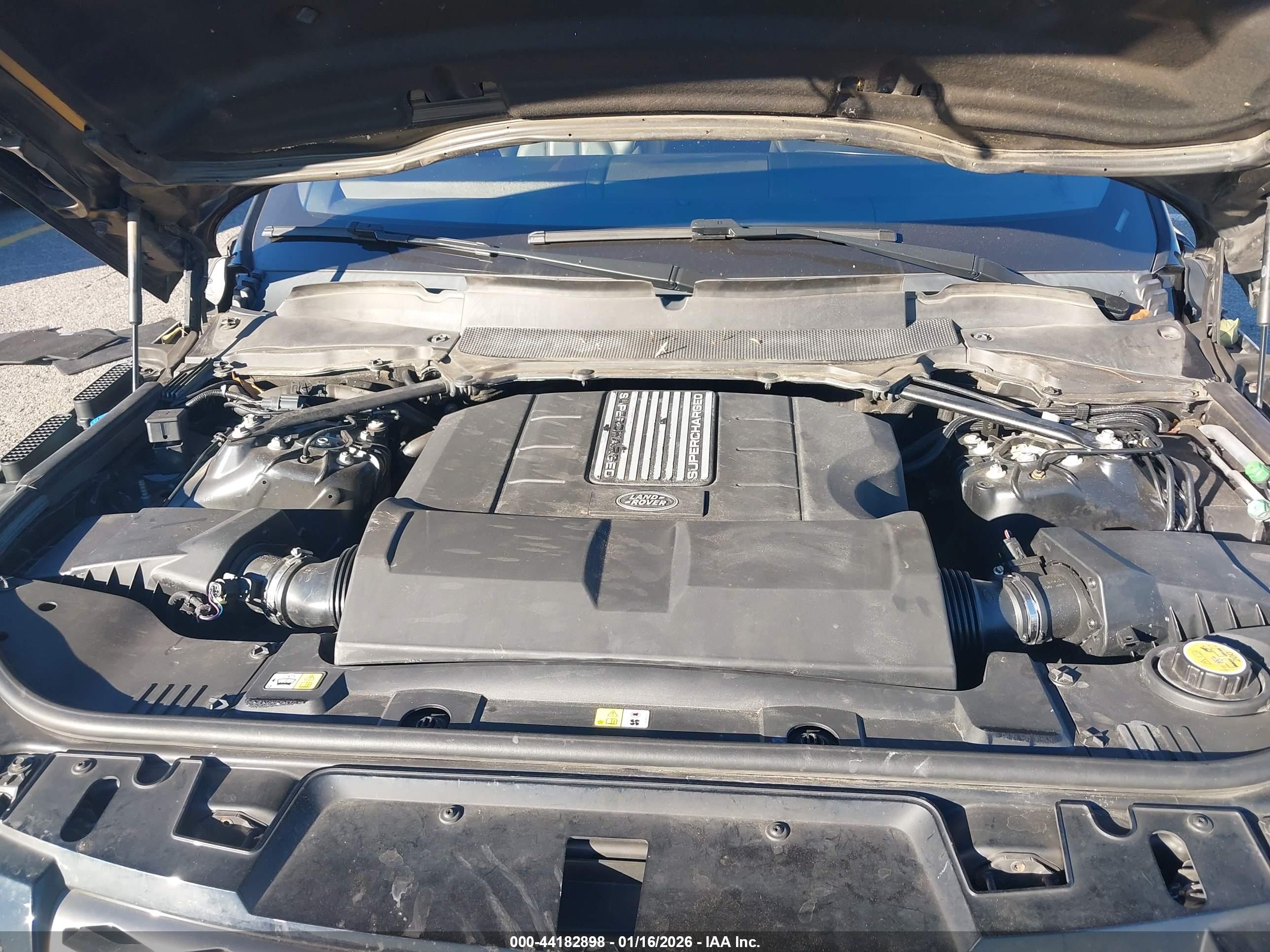 LAND ROVER image 10