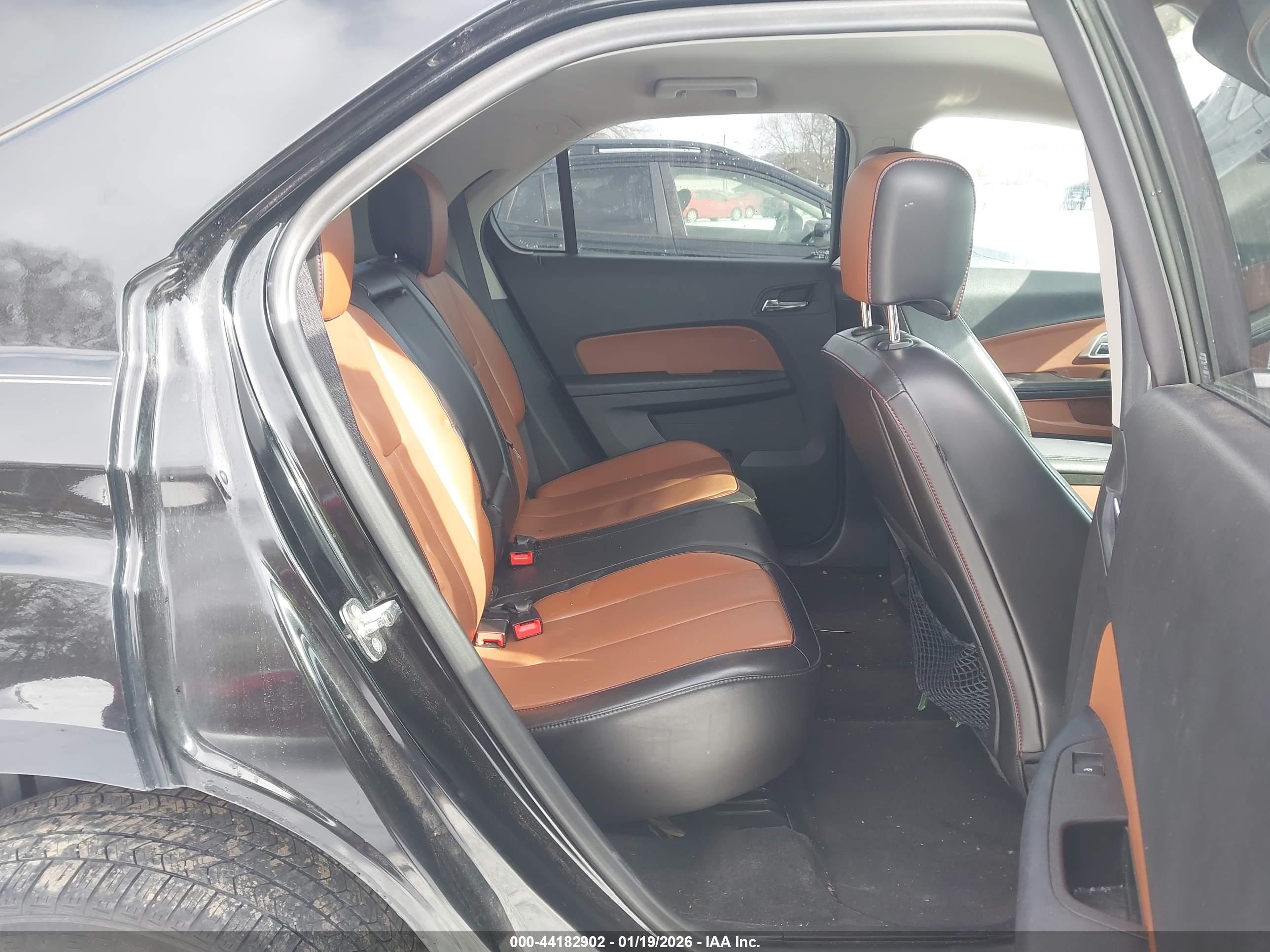 CHEVROLET EQUINOX image 8