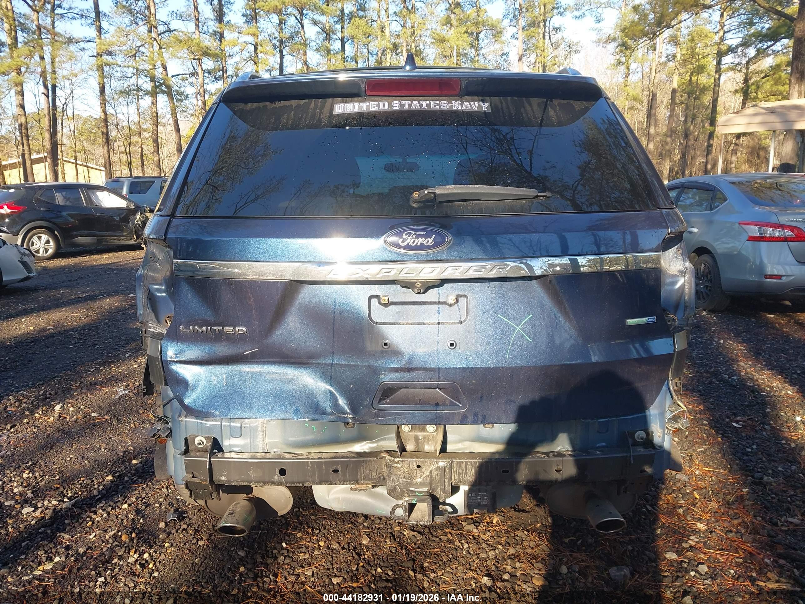 FORD EXPLORER image 6