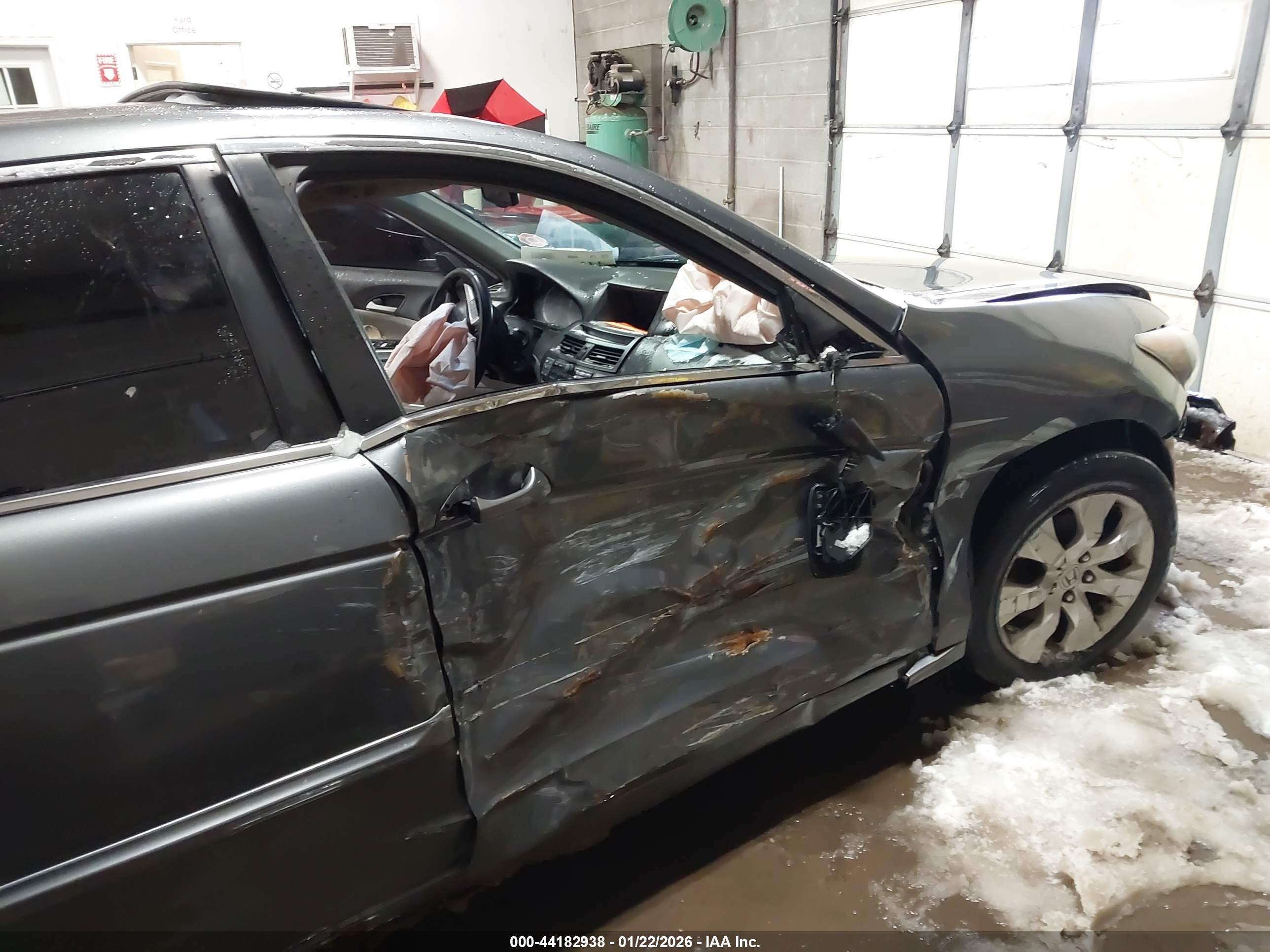 HONDA ACCORD image 6