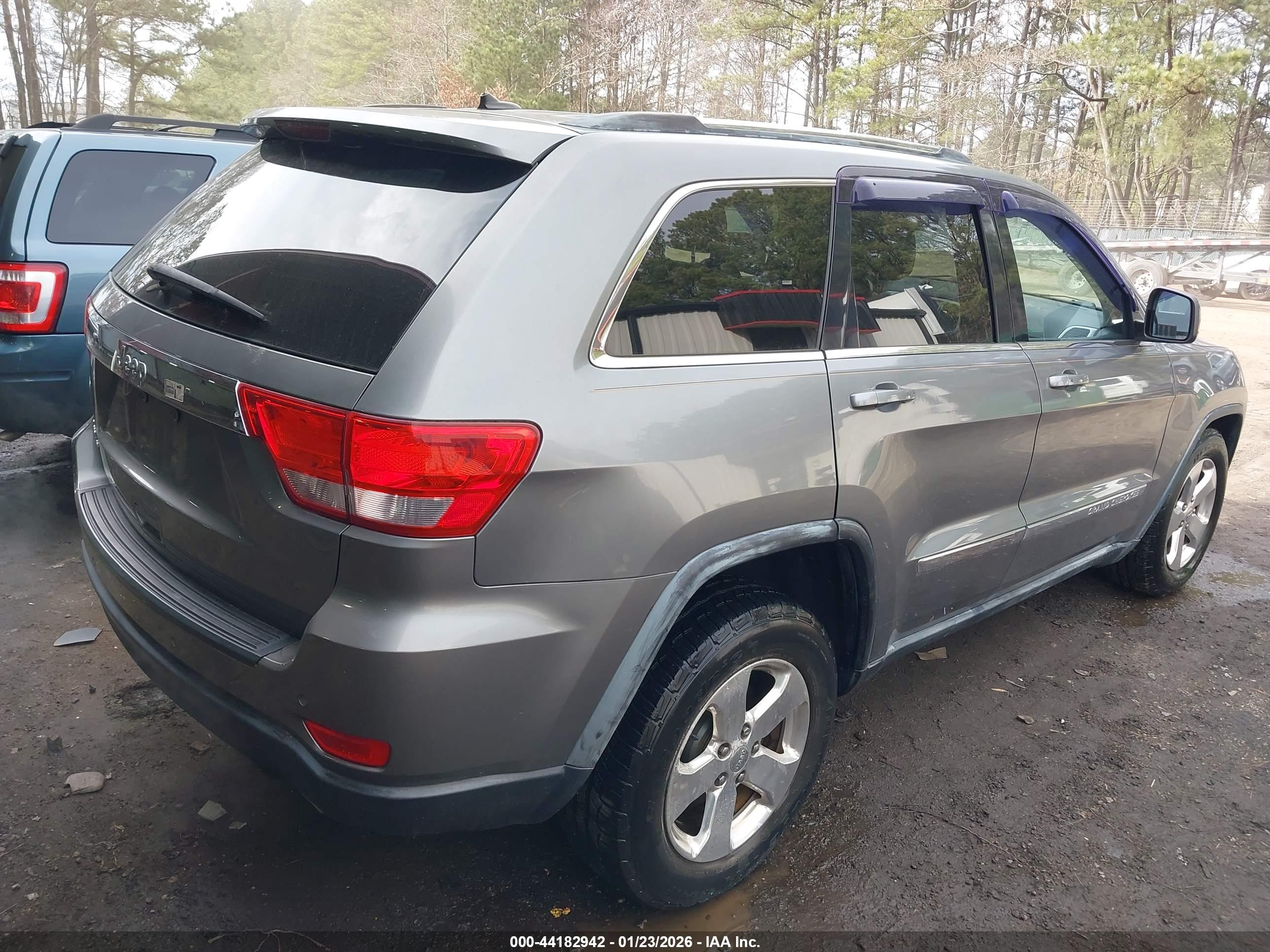 JEEP GRAND image 4