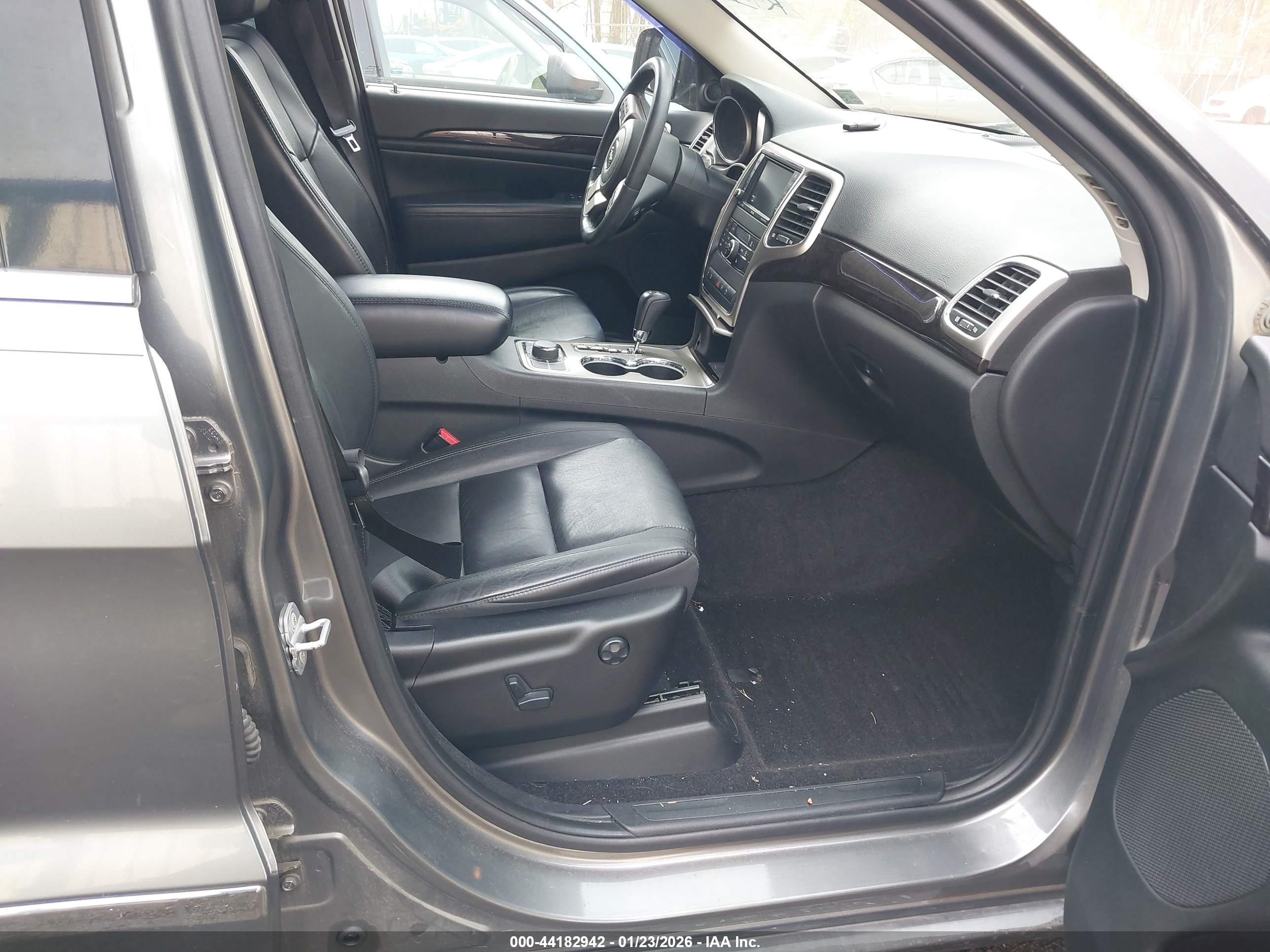 JEEP GRAND image 5