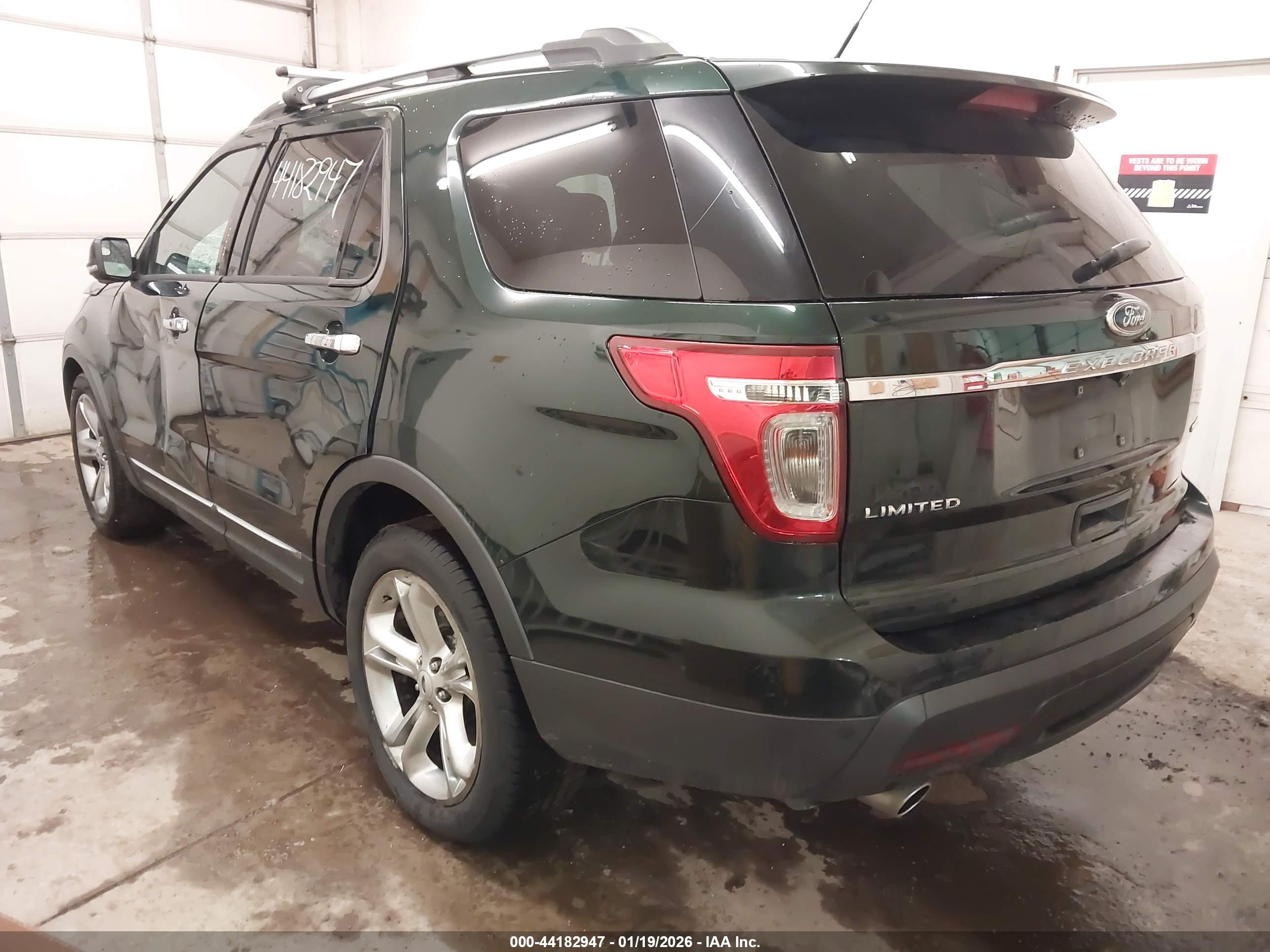 FORD EXPLORER image 3