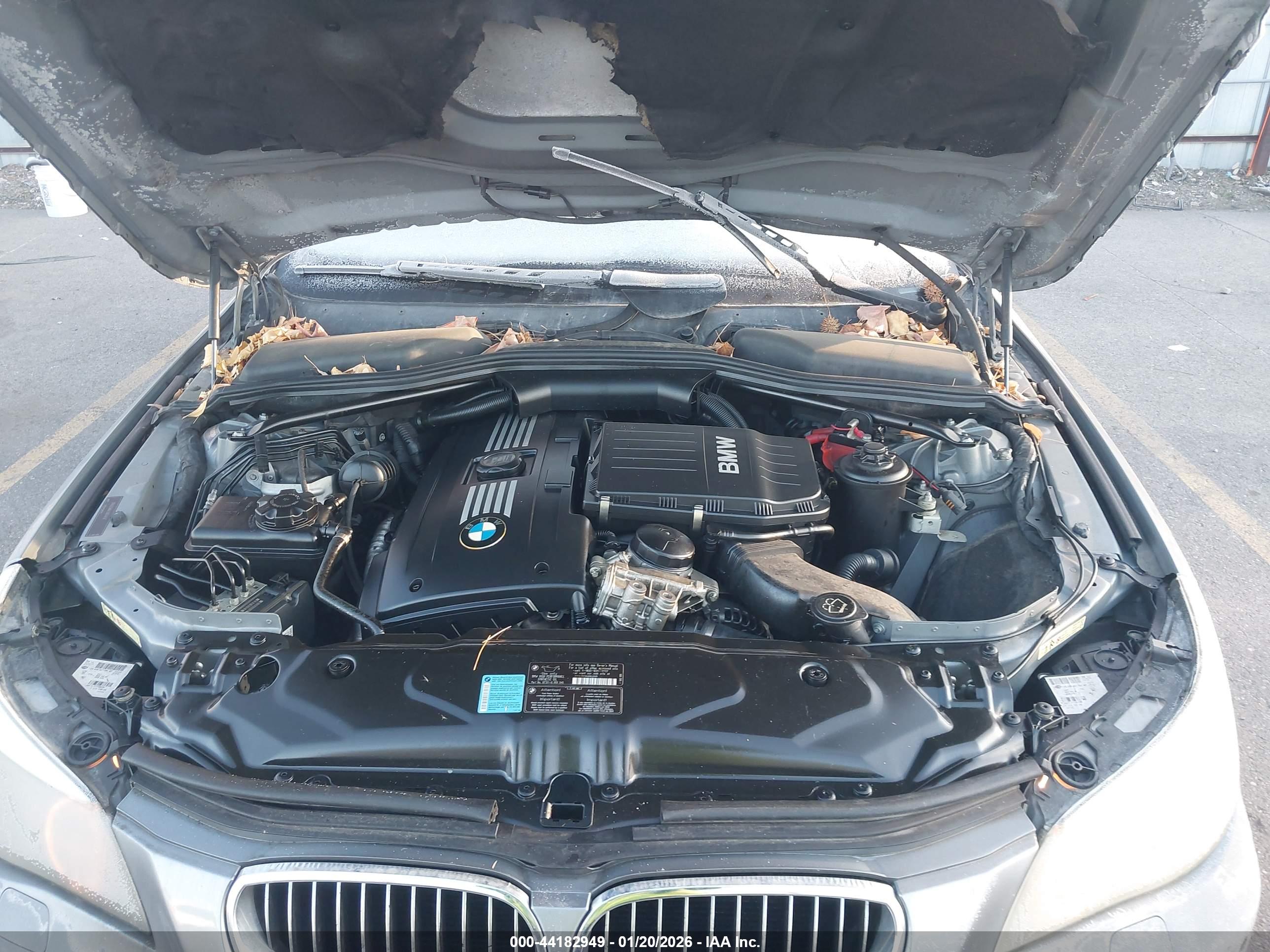 BMW 535XI image 10