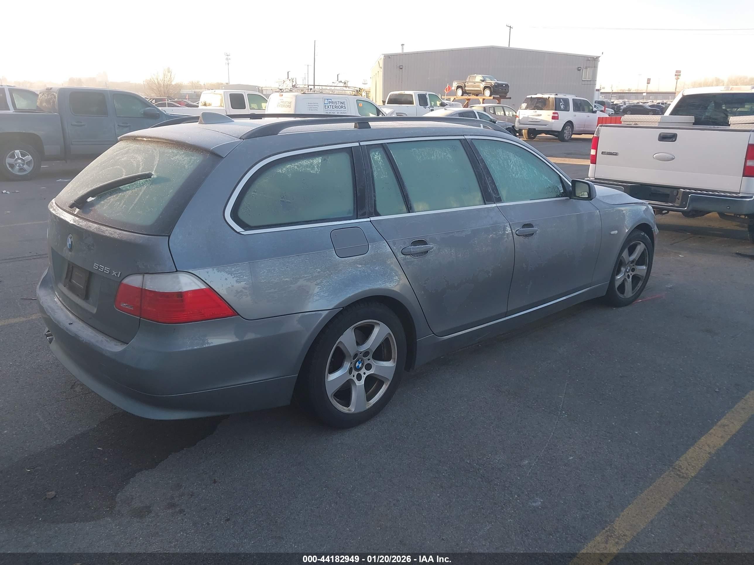 BMW 535XI image 4
