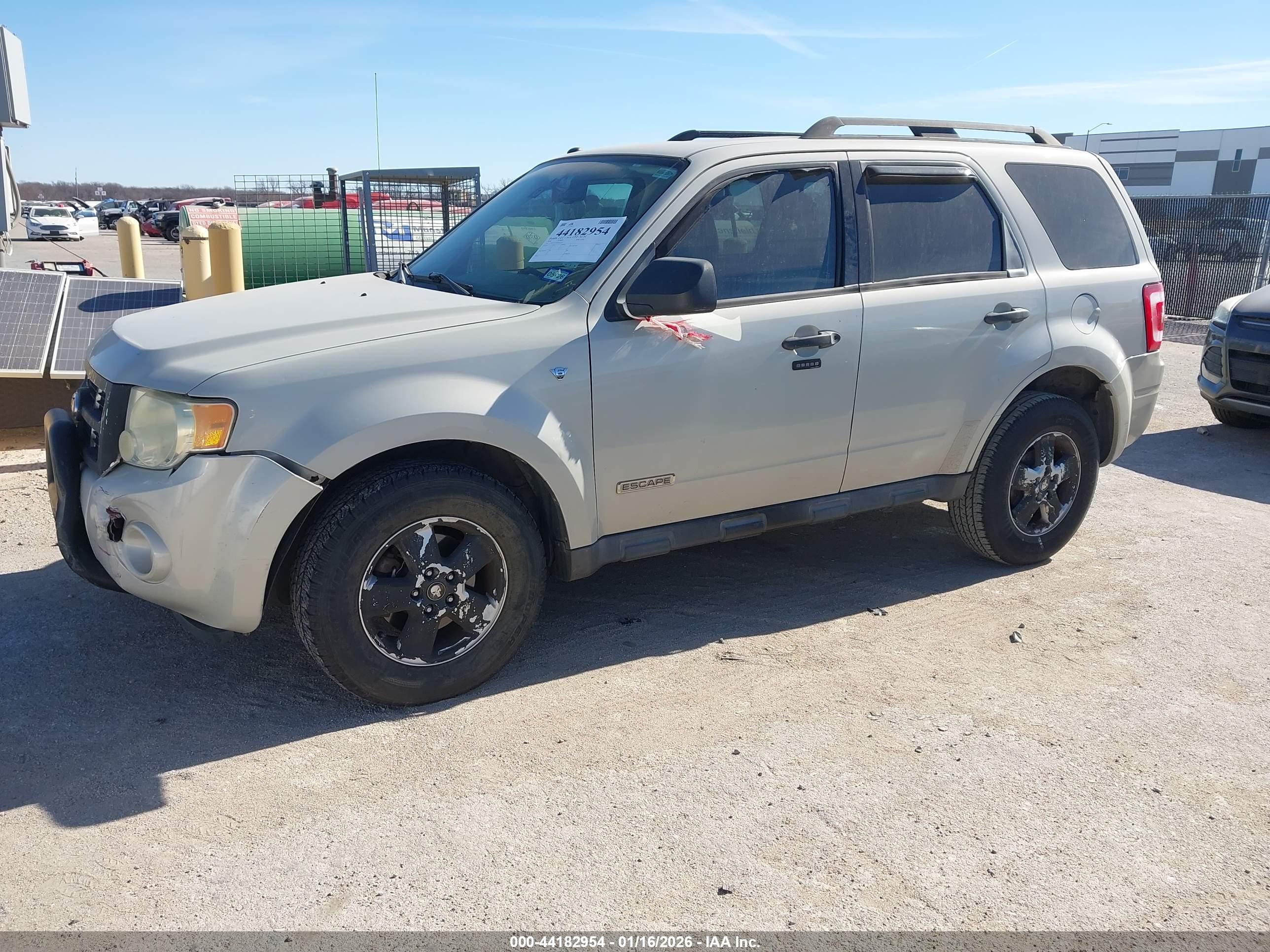 FORD ESCAPE image 2