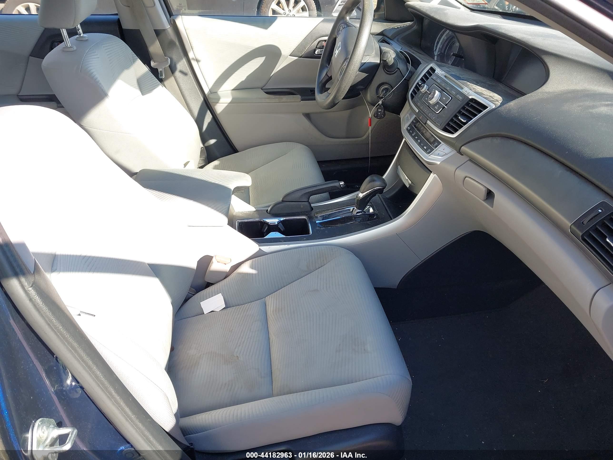 HONDA ACCORD image 5
