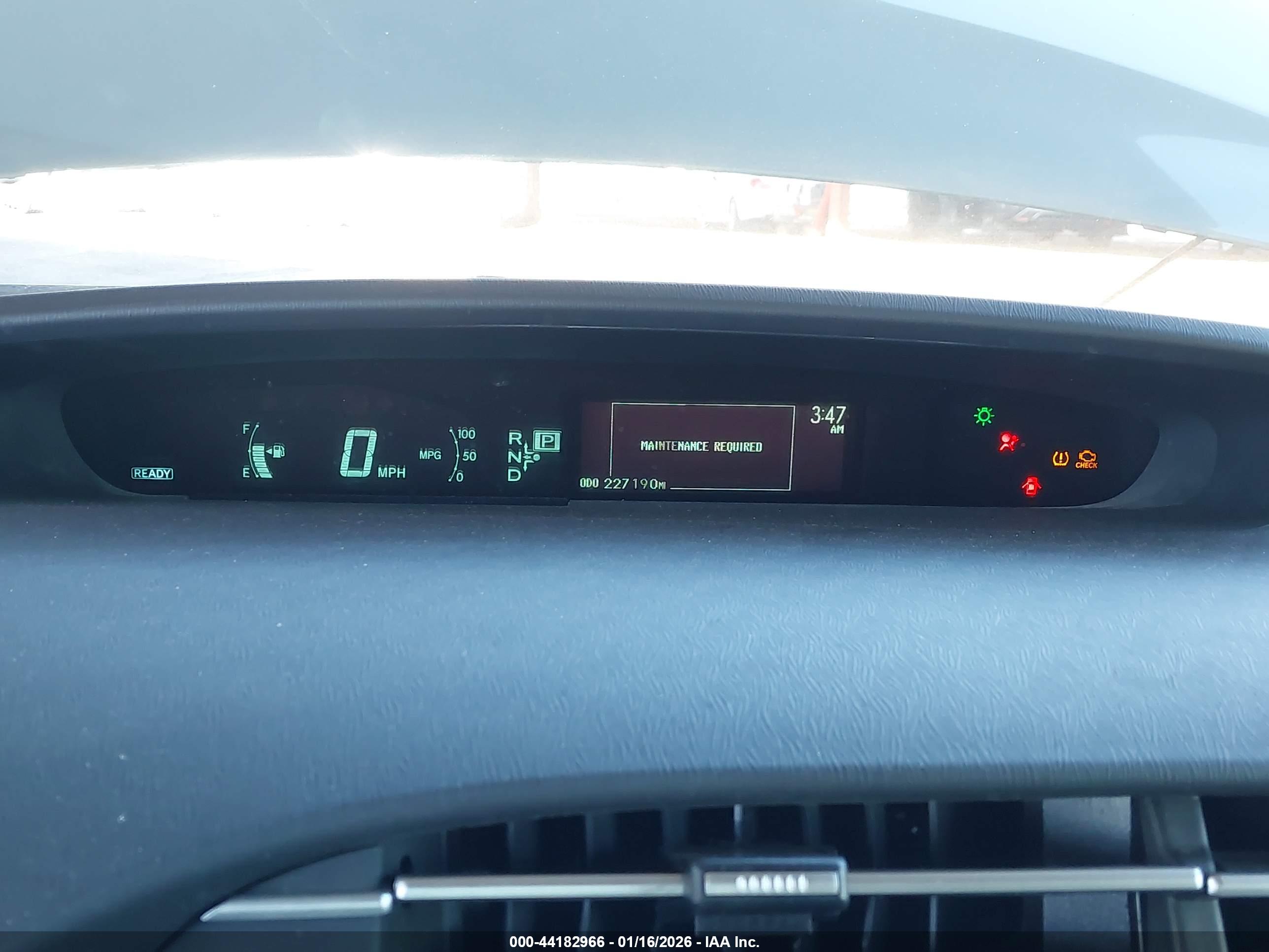 TOYOTA PRIUS image 7