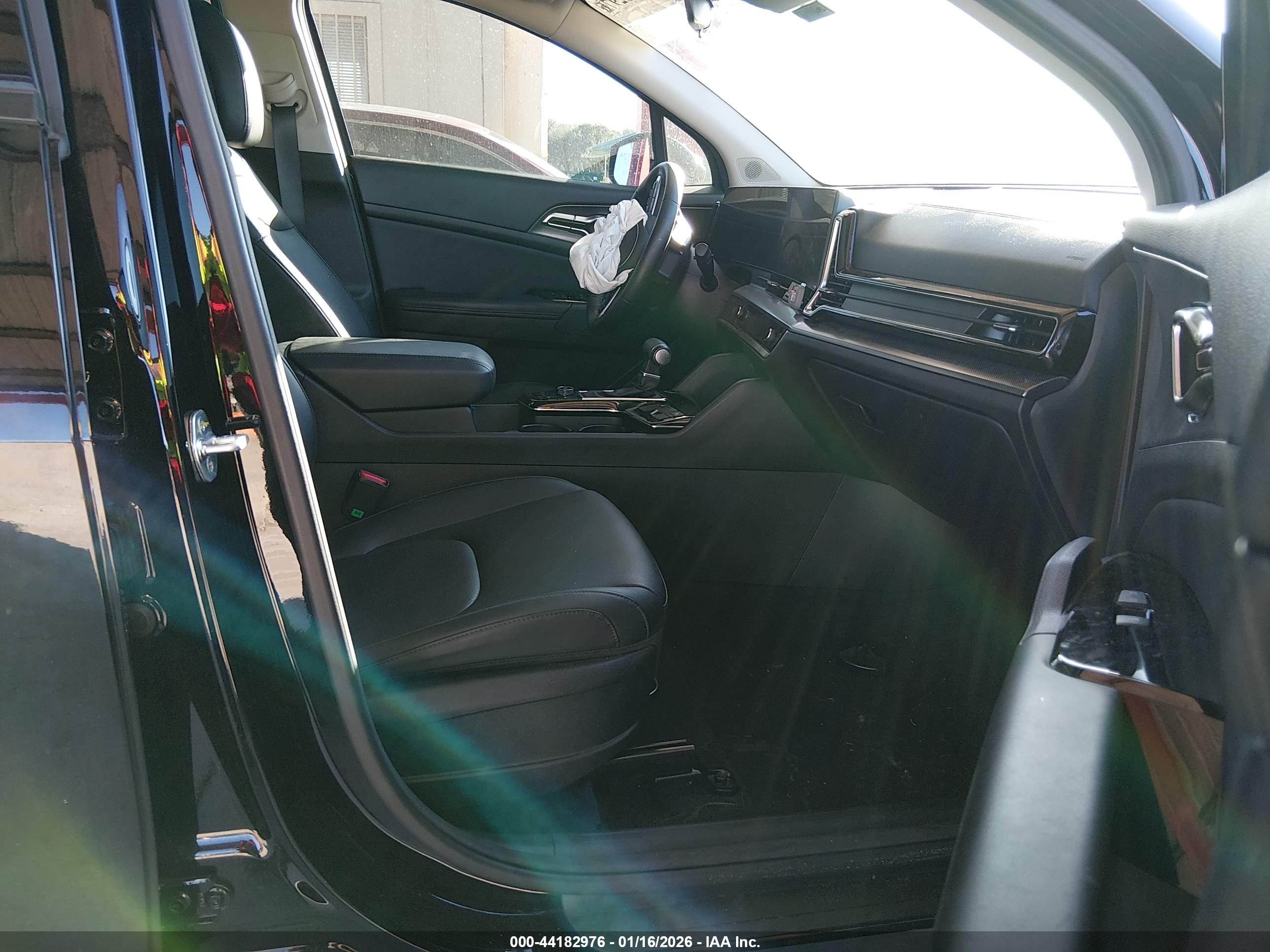 KIA SPORTAGE image 5