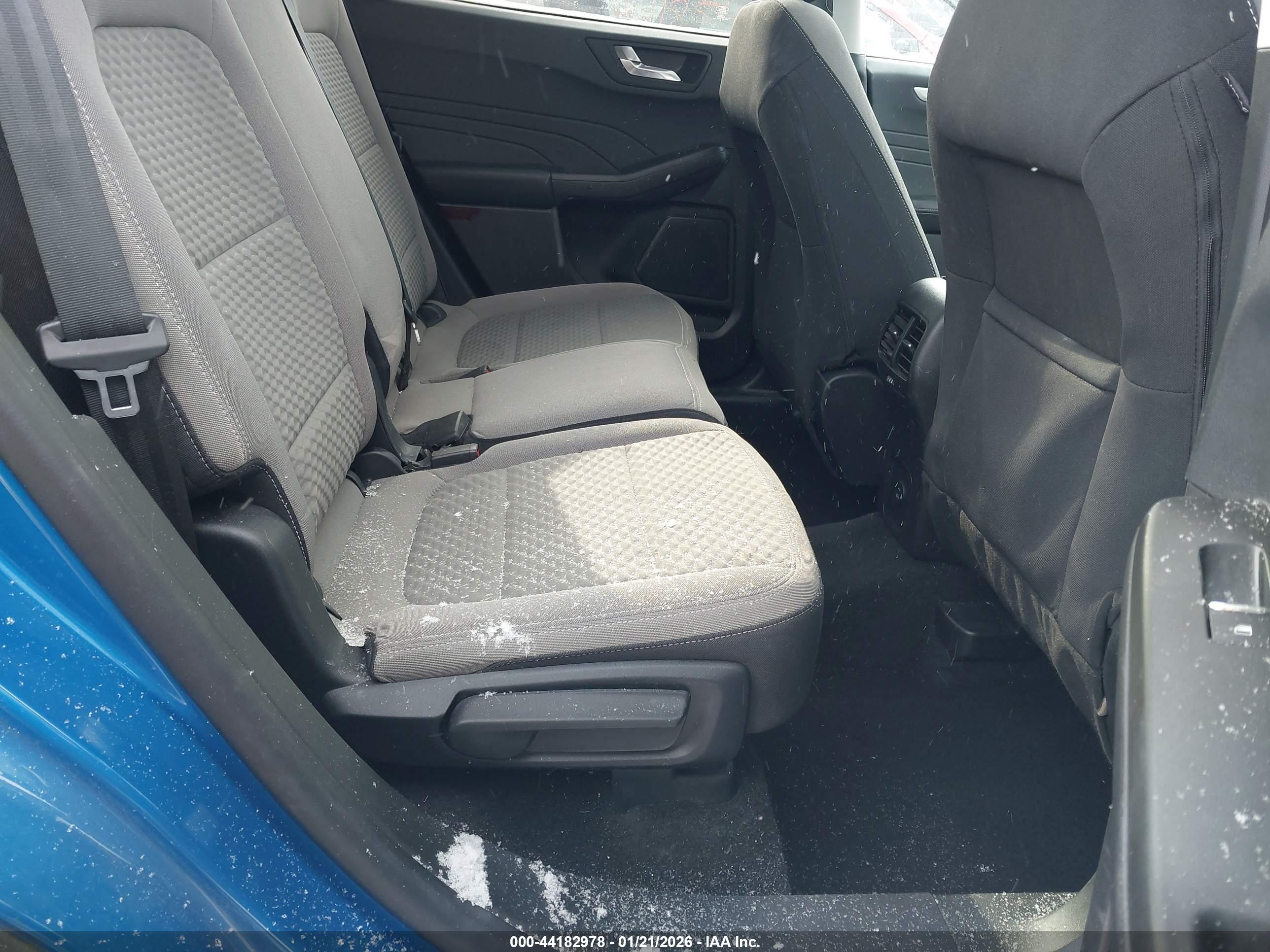 FORD ESCAPE image 8