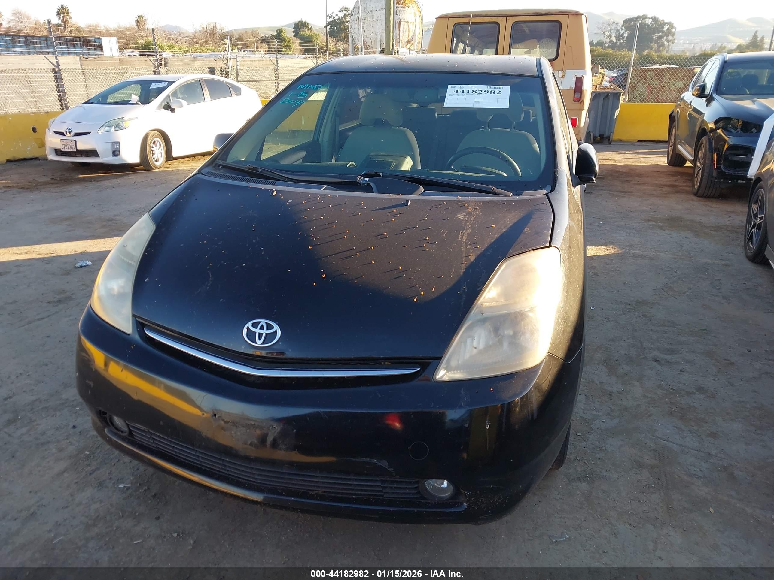 TOYOTA PRIUS image 6