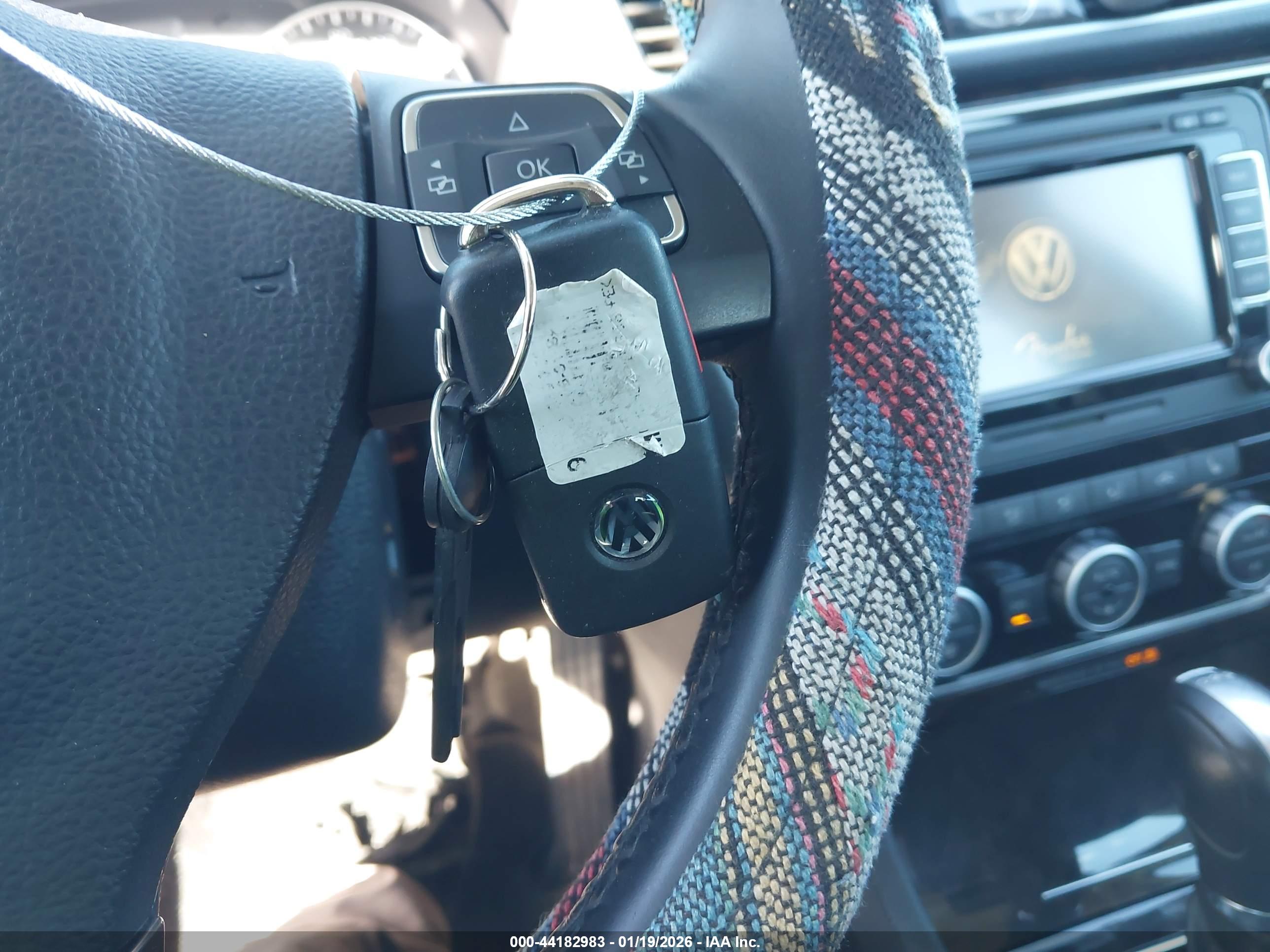 VOLKSWAGEN PASSAT image 11