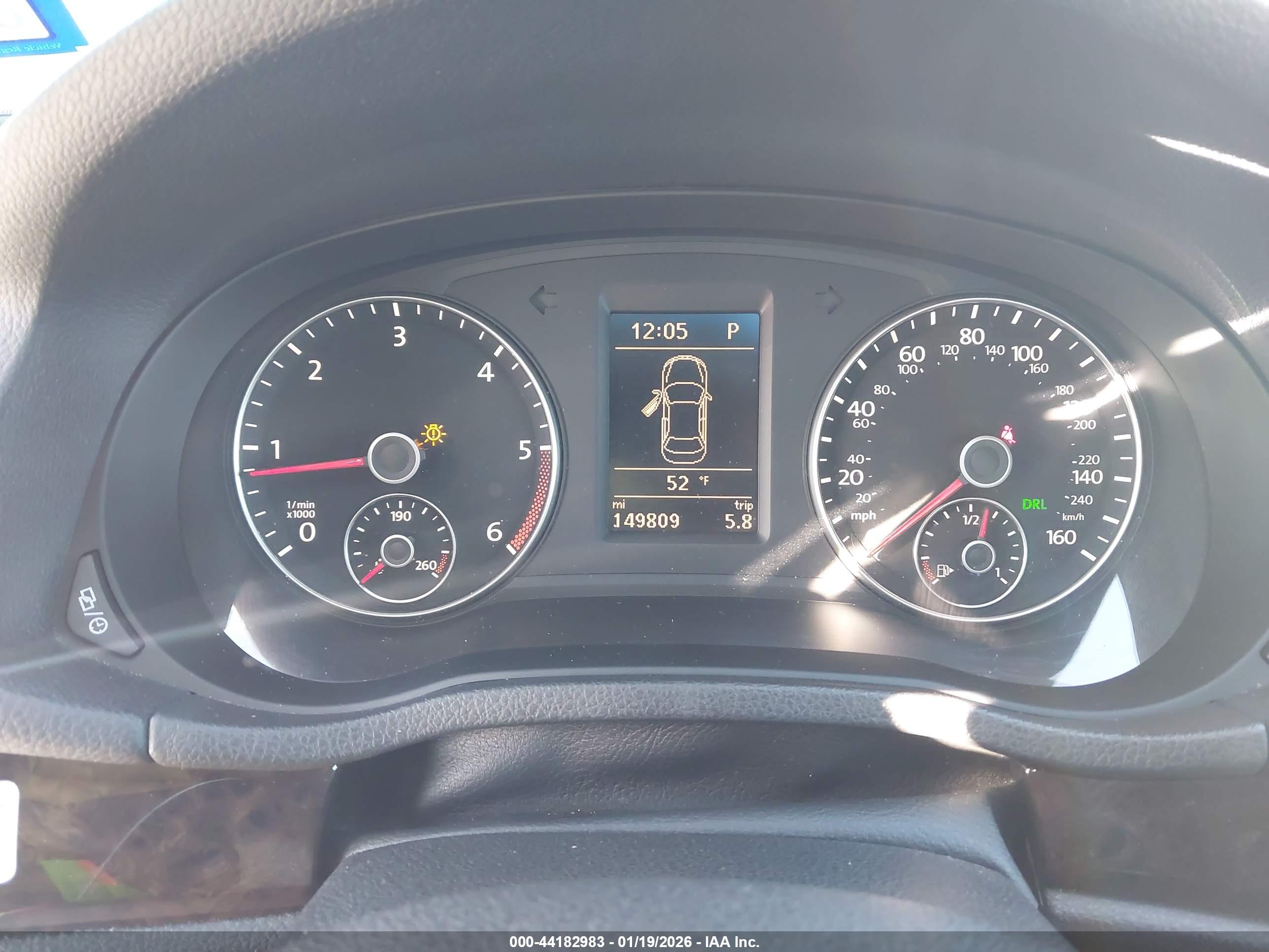 VOLKSWAGEN PASSAT image 7