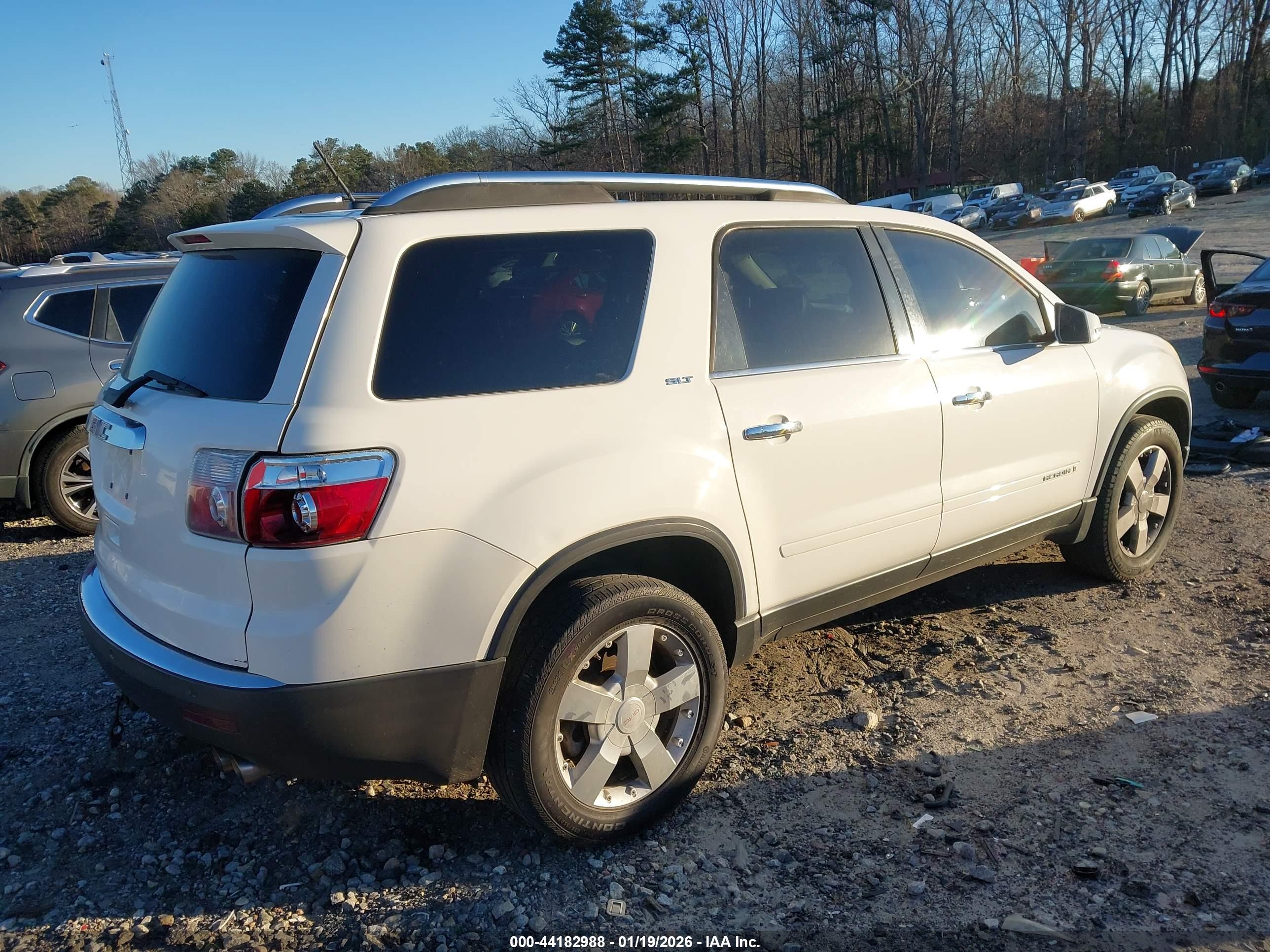 GMC ACADIA image 4