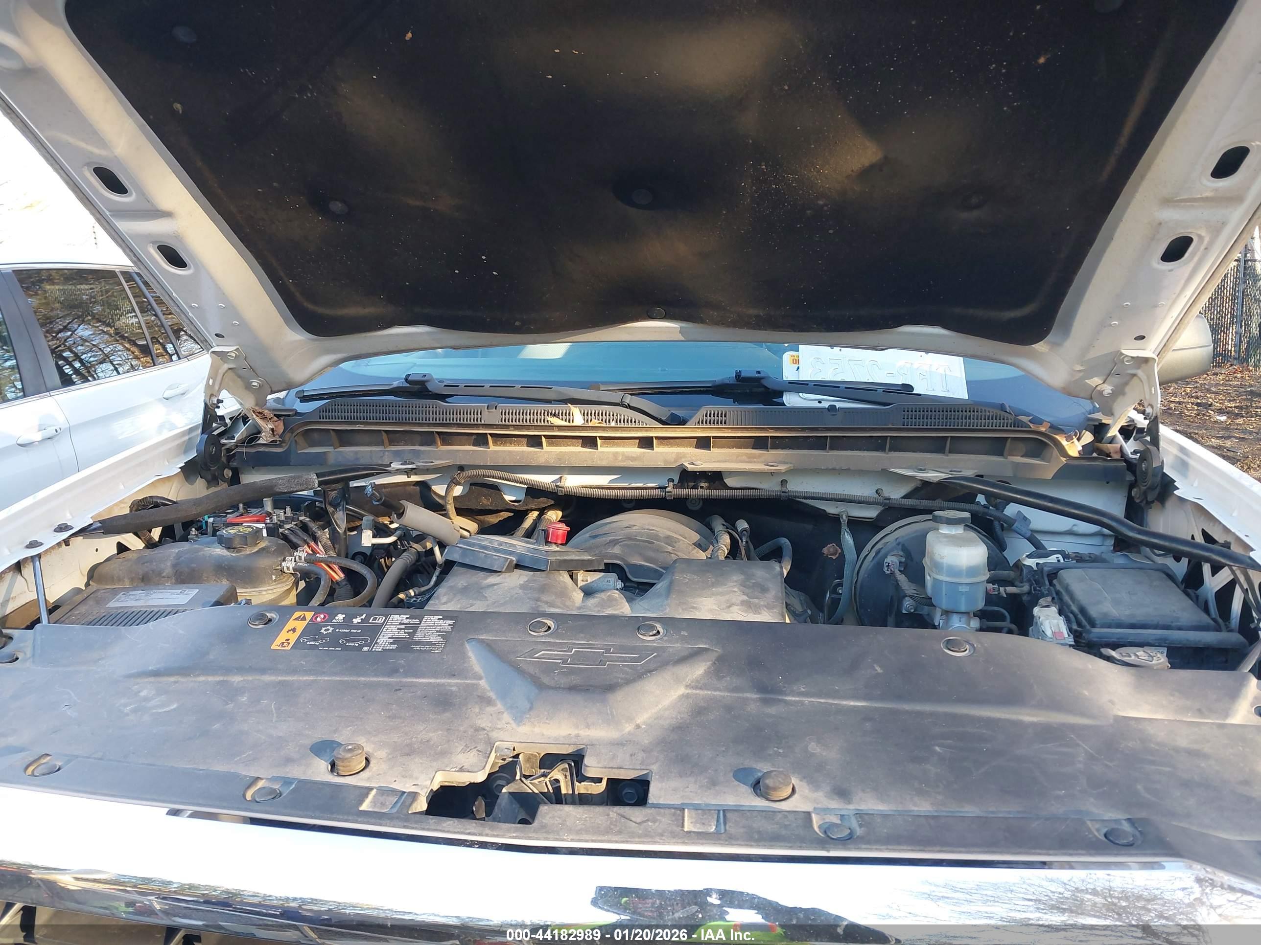CHEVROLET SILVERADO image 10
