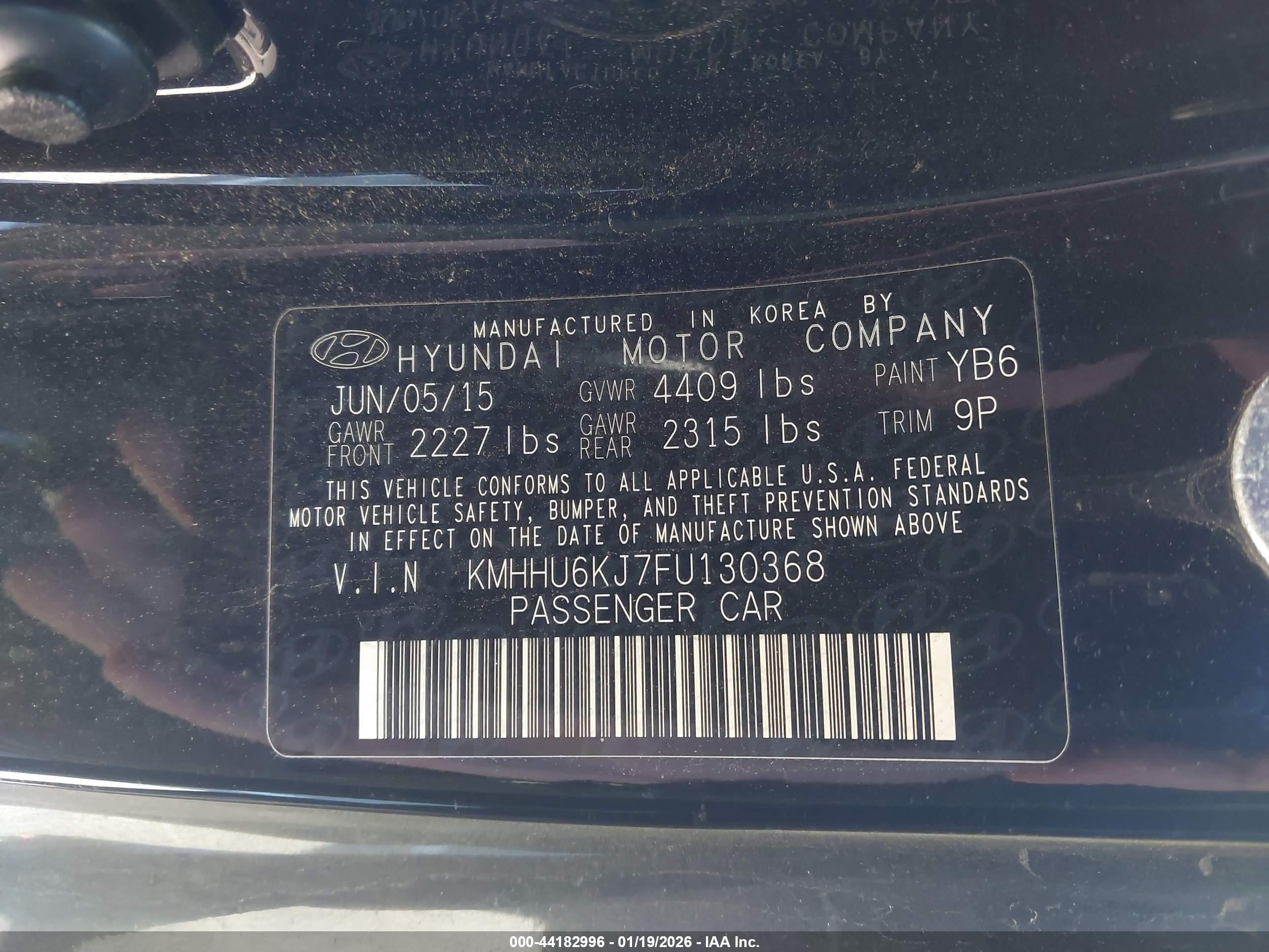 HYUNDAI GENESIS image 9