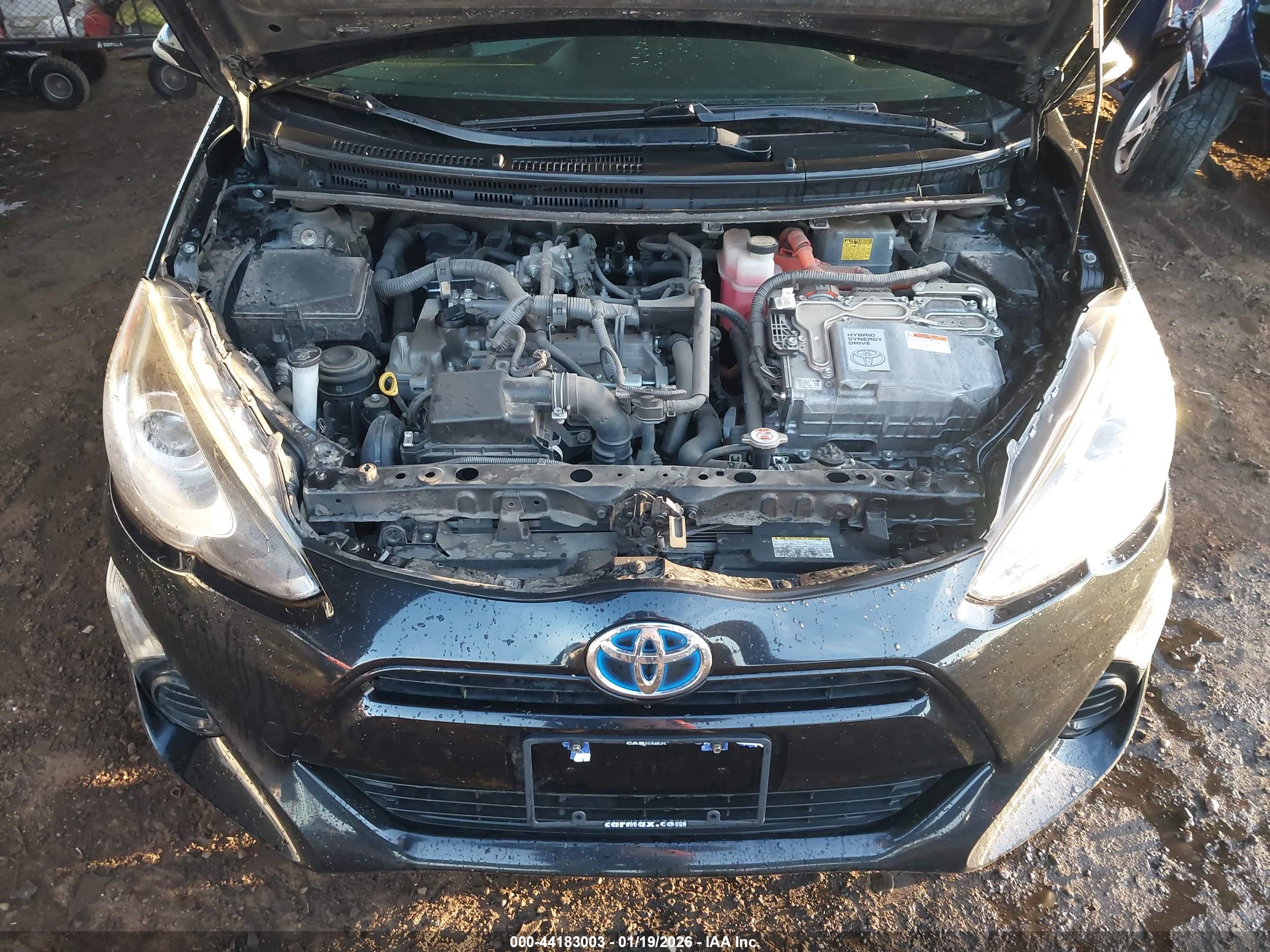 TOYOTA PRIUS image 10